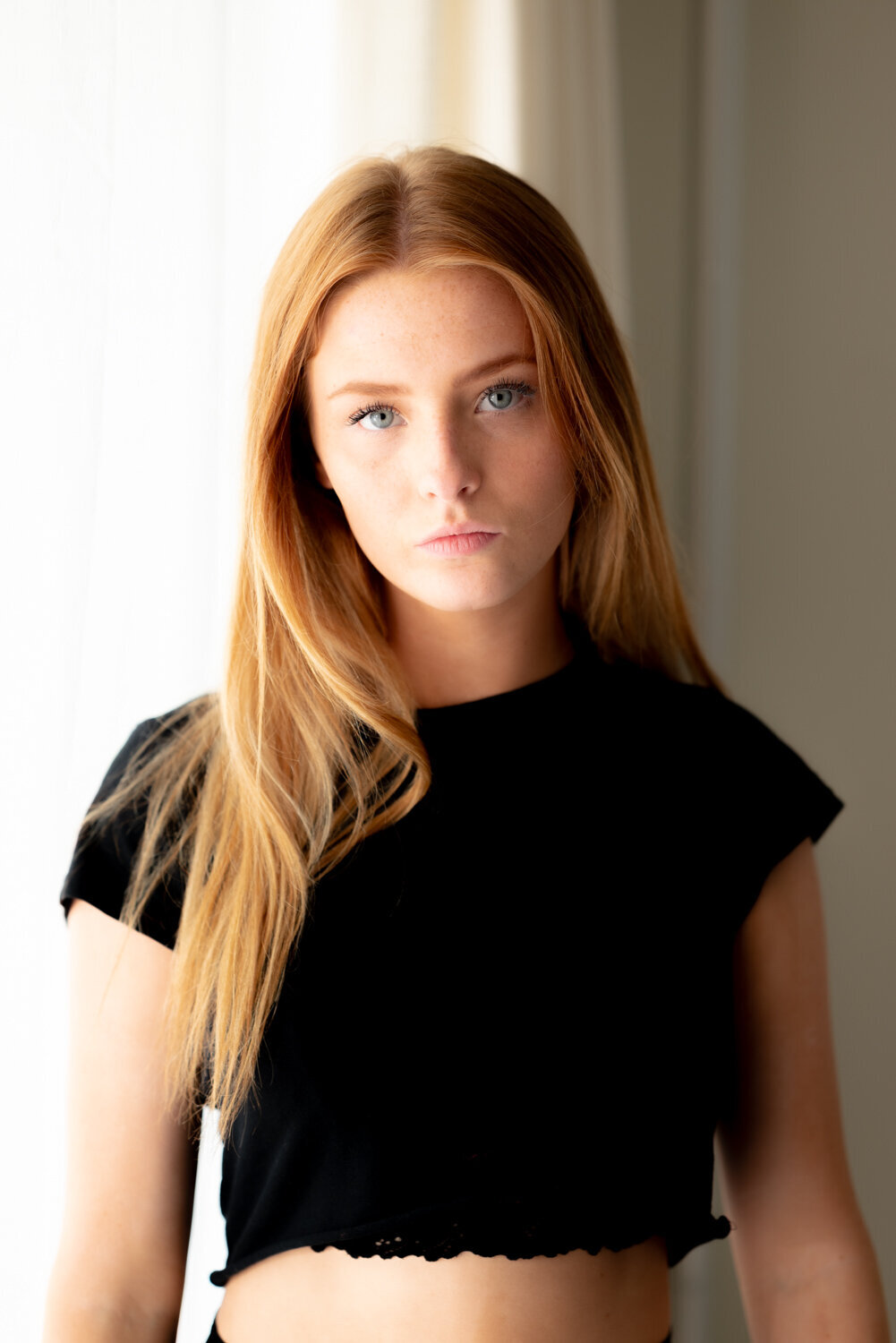 Ruby floor sitting 08-19-25-13