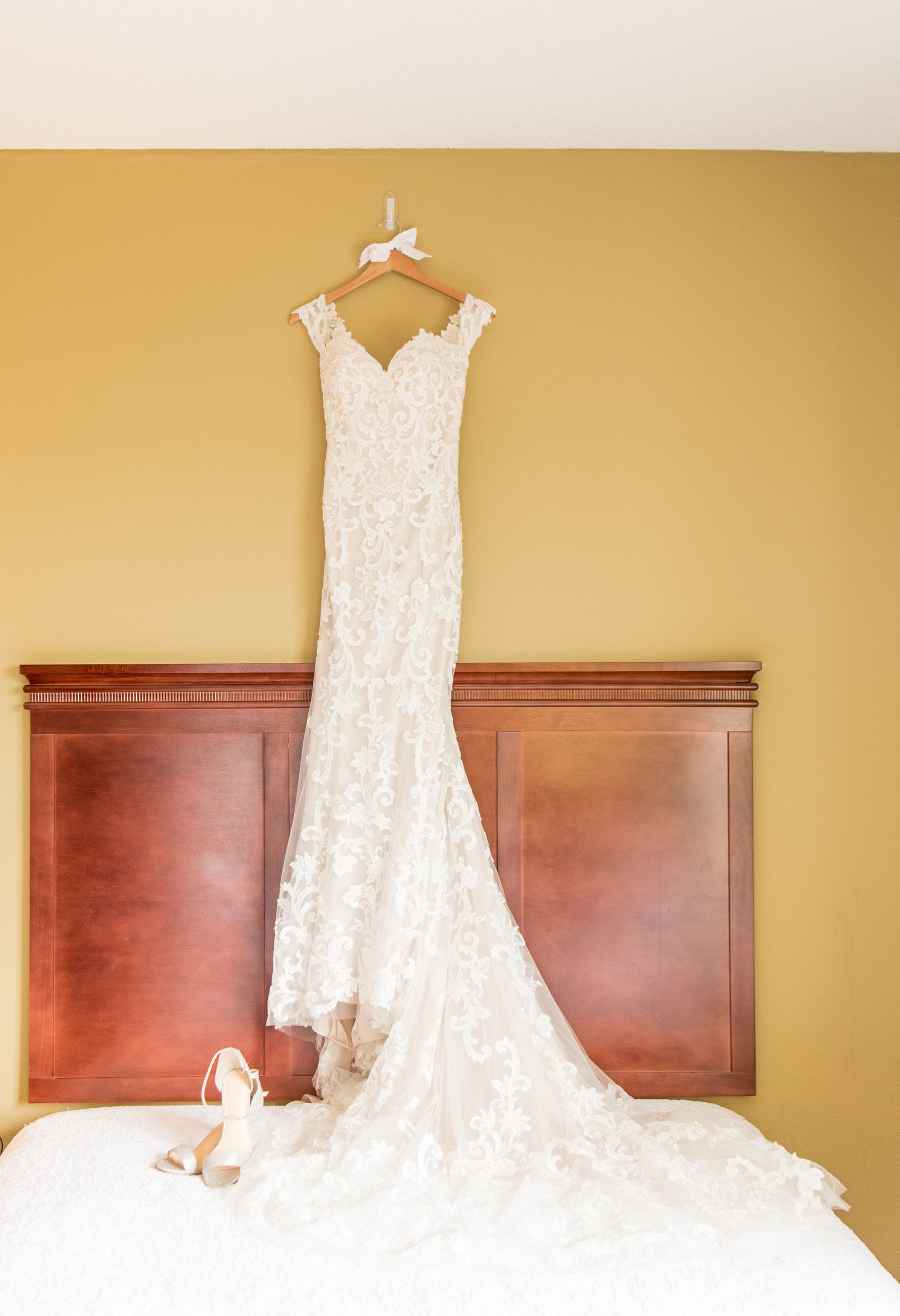 Paty+BrandonWeddingYellowRiverMillCovingtonGeorgiaMSuarezPhotography-9026