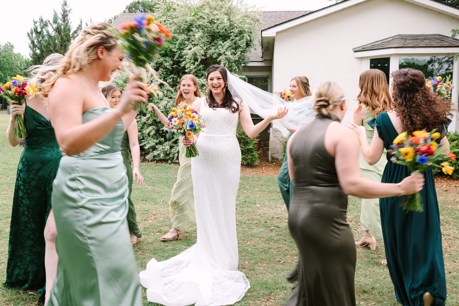 honey-wild-photography-photography-brynne-trent-stonebridge-wedding-colorful-floral-romantic-texas-33