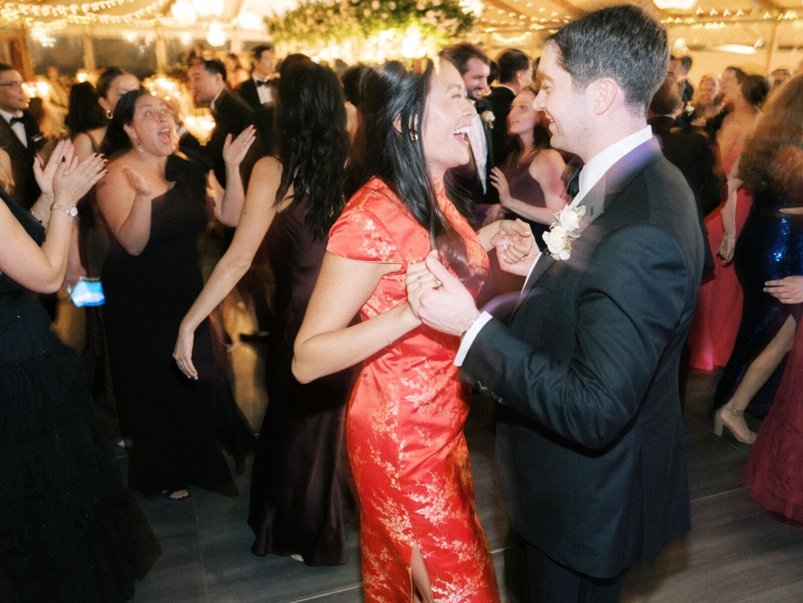 leila-james-events-newport-rhode-island-luxury-wedding-planner-castle-hill-inn-venue-jillian-knight-wedding-photographer-A.Reception326 copy