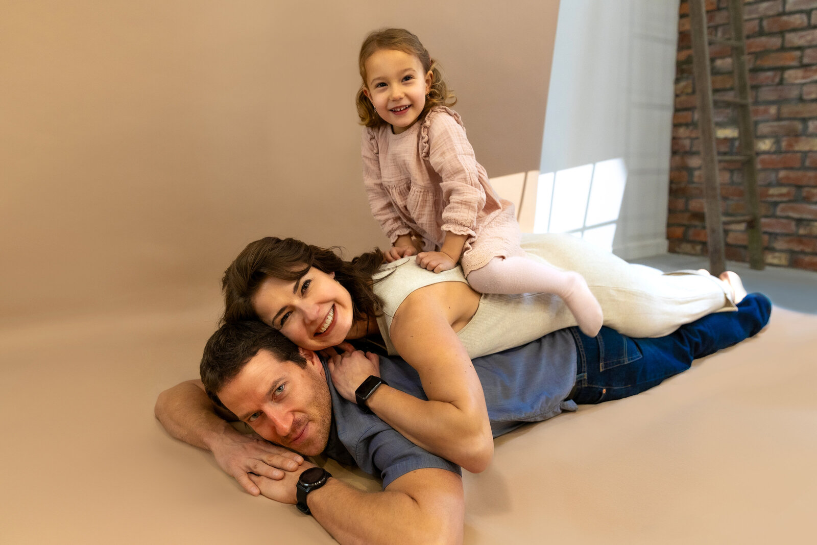 M_Studio_family__ohdarlingcreativestudio24
