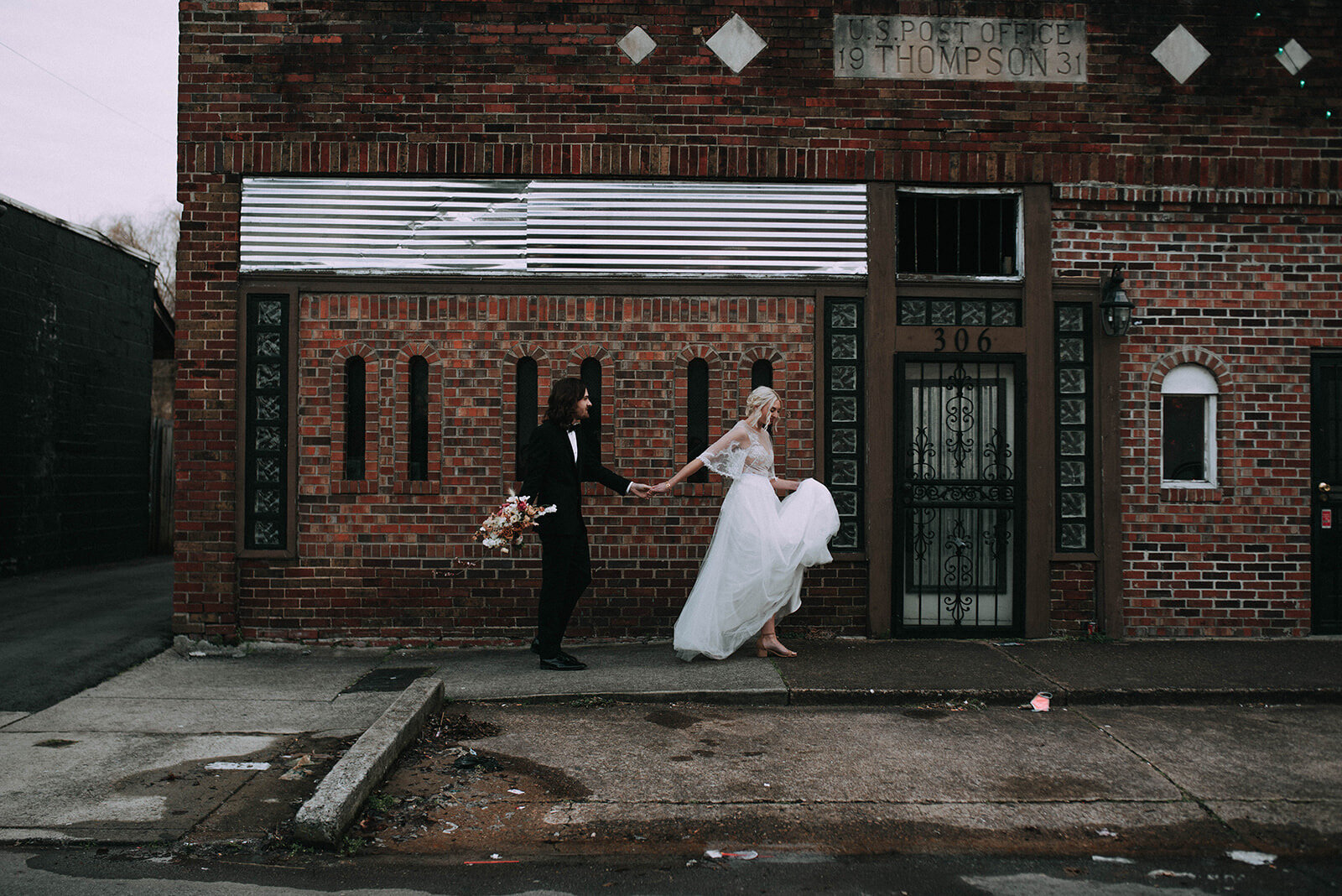 downtown Knoxville elopement photos