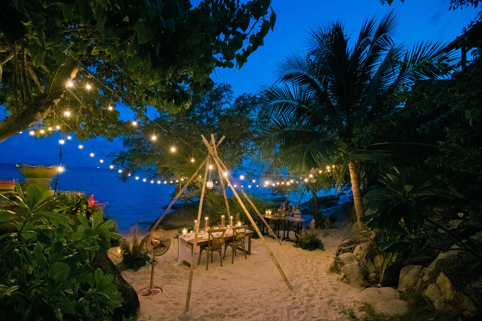 Dinner tepee and lights