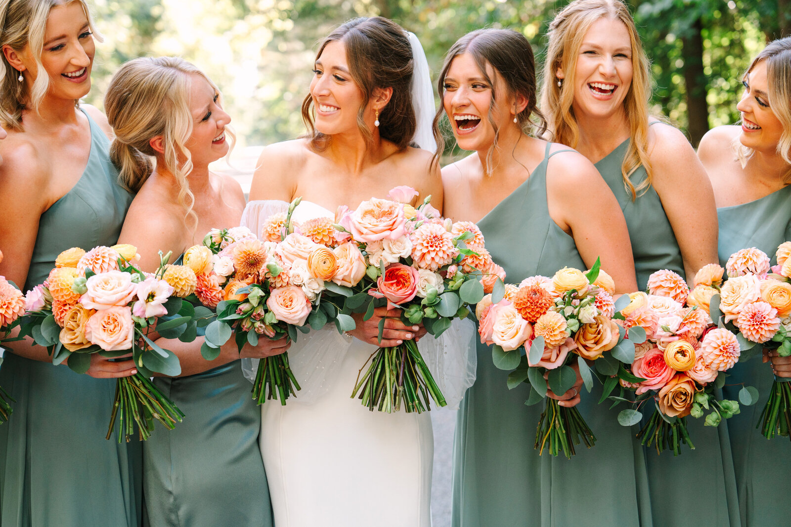 brittney moseby photography evansville wedding photographer and videographer luxury weddings and events husband and wife photo video team editorial posing top photographer in indiana-43