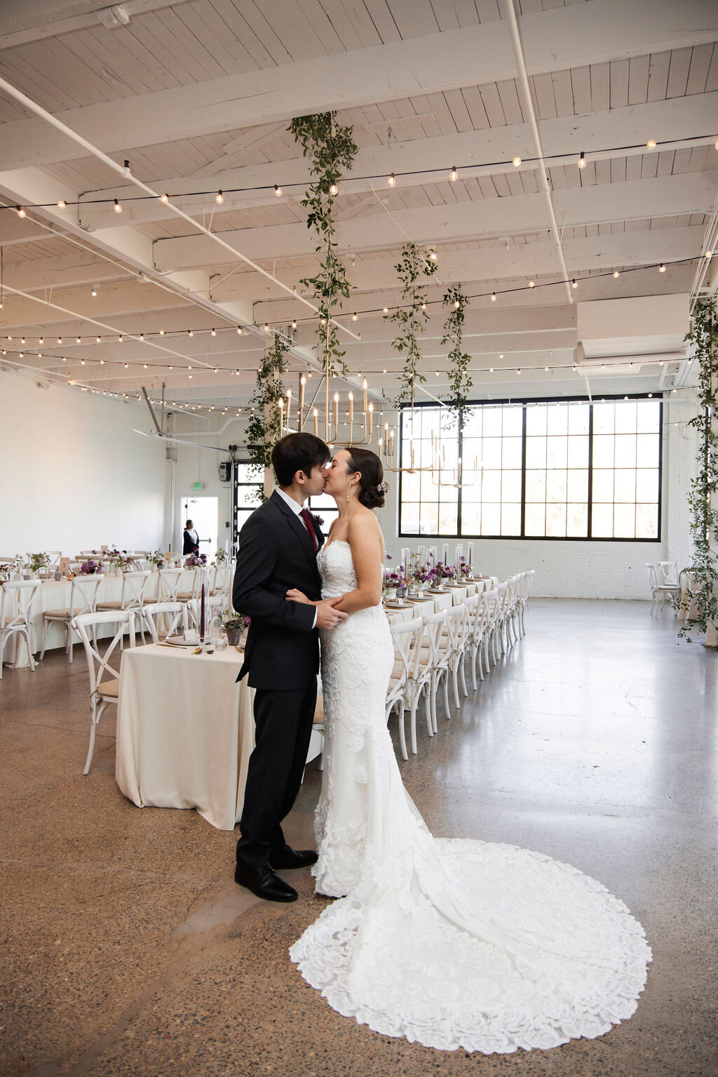 bride-groom-in-wedding-reception-space-elegant