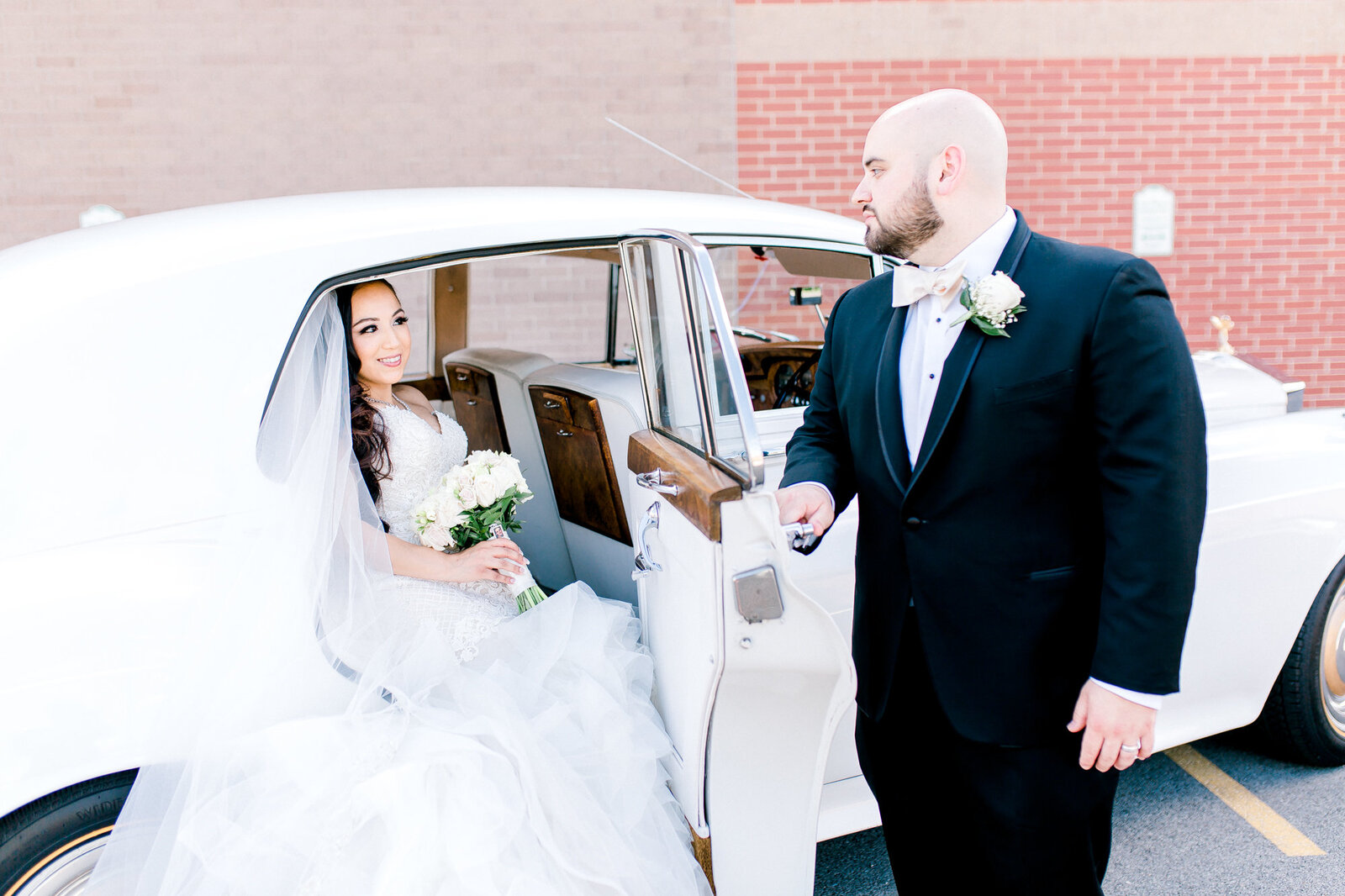 average wedding photographer cost chicago wedding traveling