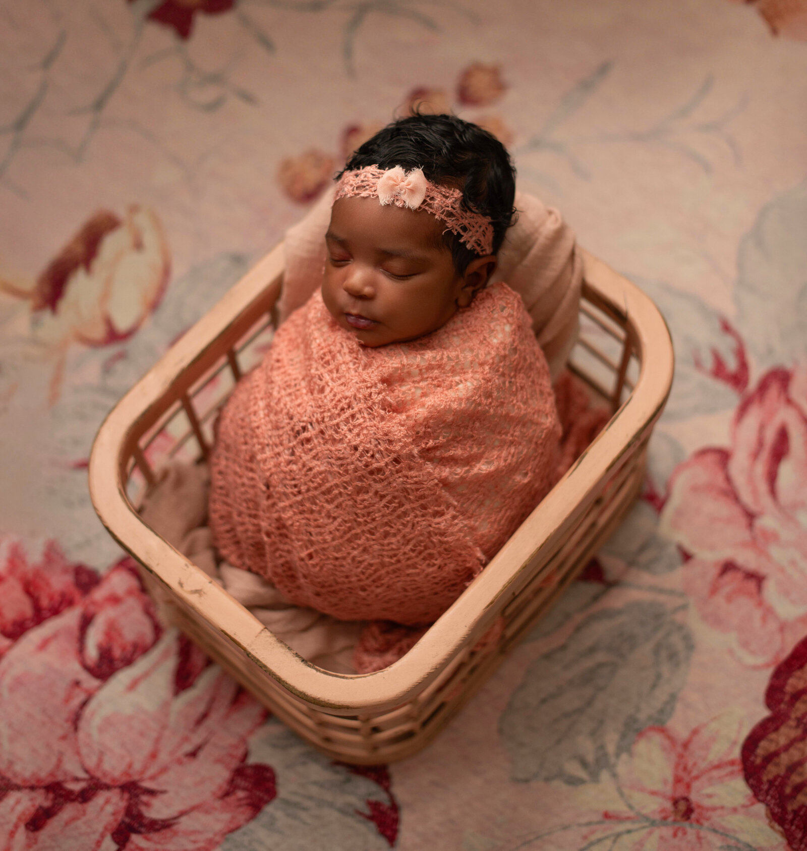 Snapzbytie Photography - Los Angeles In-Home Newborn Photographer 10