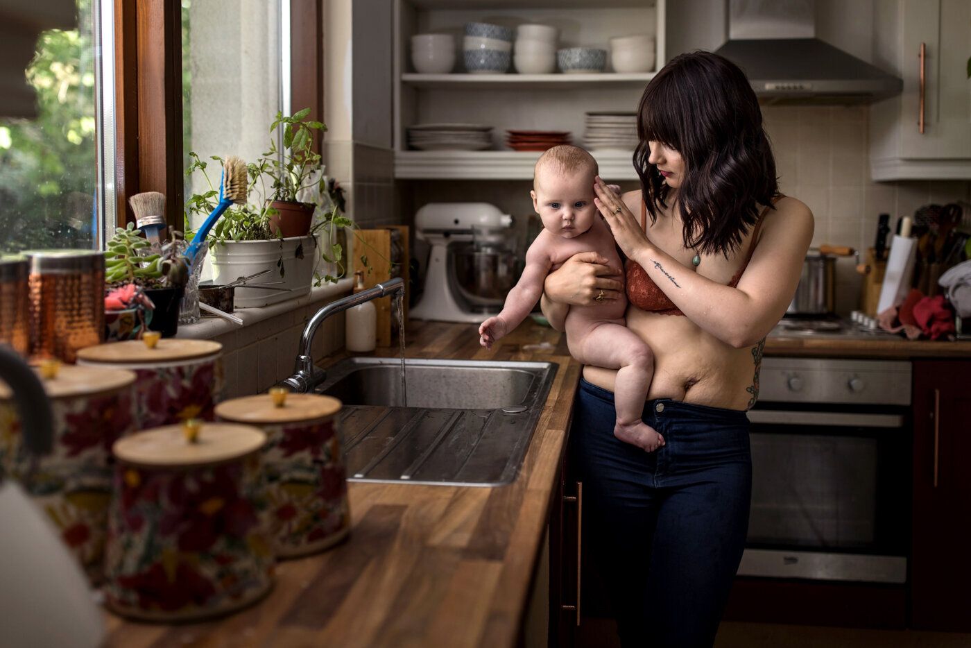 birth photographer, columbus, ga, atlanta, postpartum, kitchen sink, mother and newborn, stretch marks-14