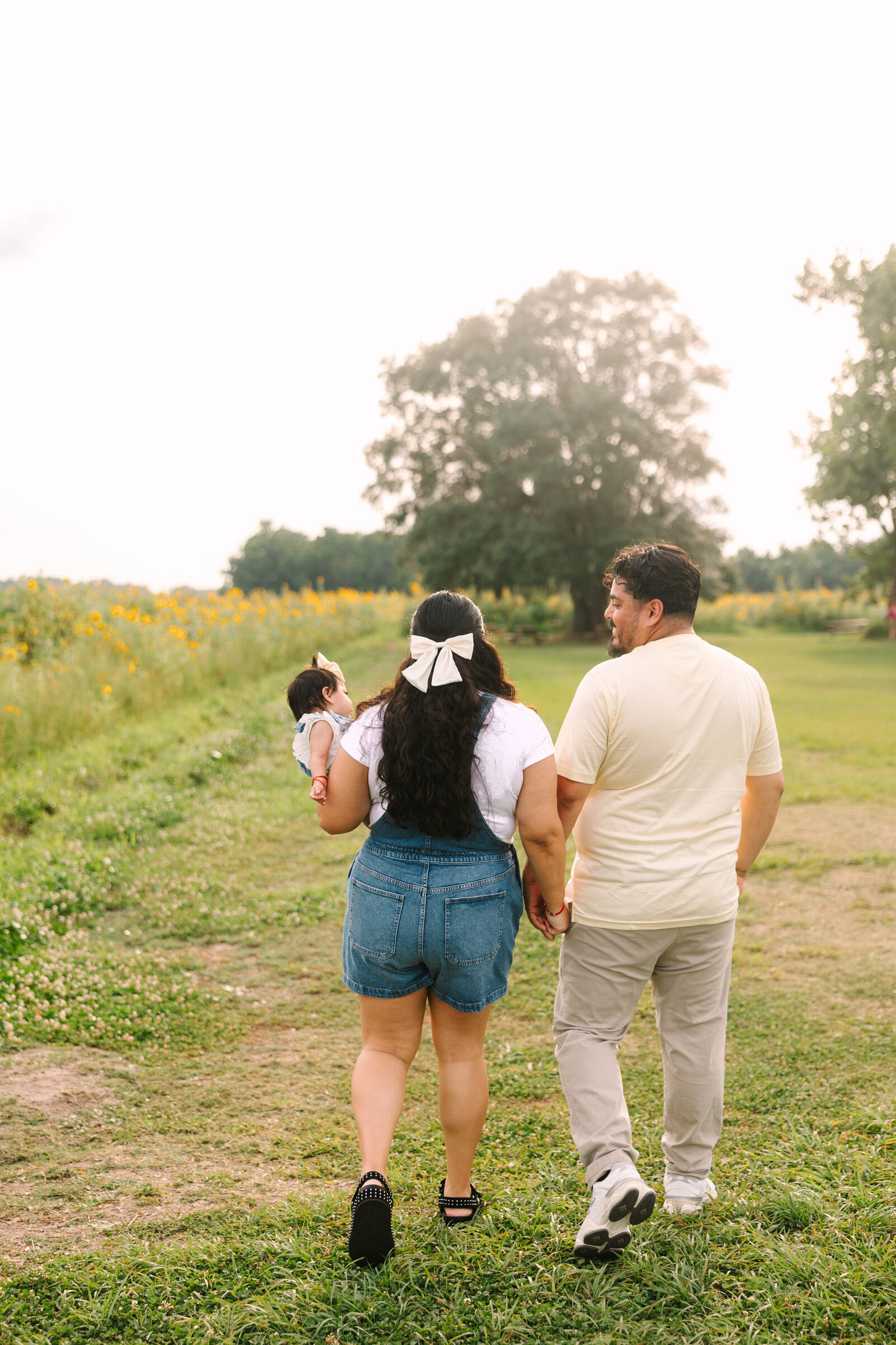 laura perez photography llc jeckyll flower field familly session parkers farm-15