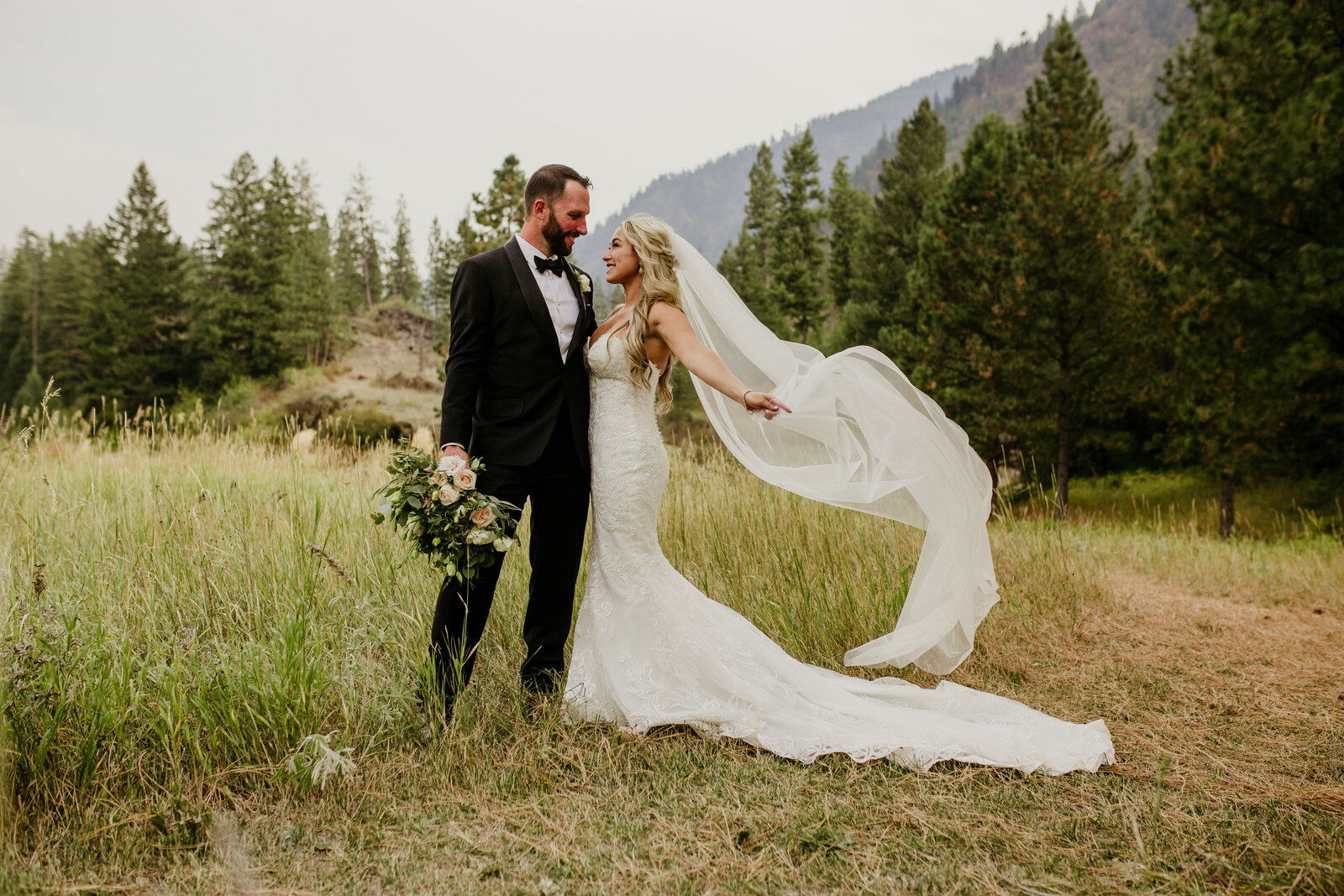 White Raven Wedding_Montana Wedding Photographer_Brittany & Michael_September 17, 2021-1286-2