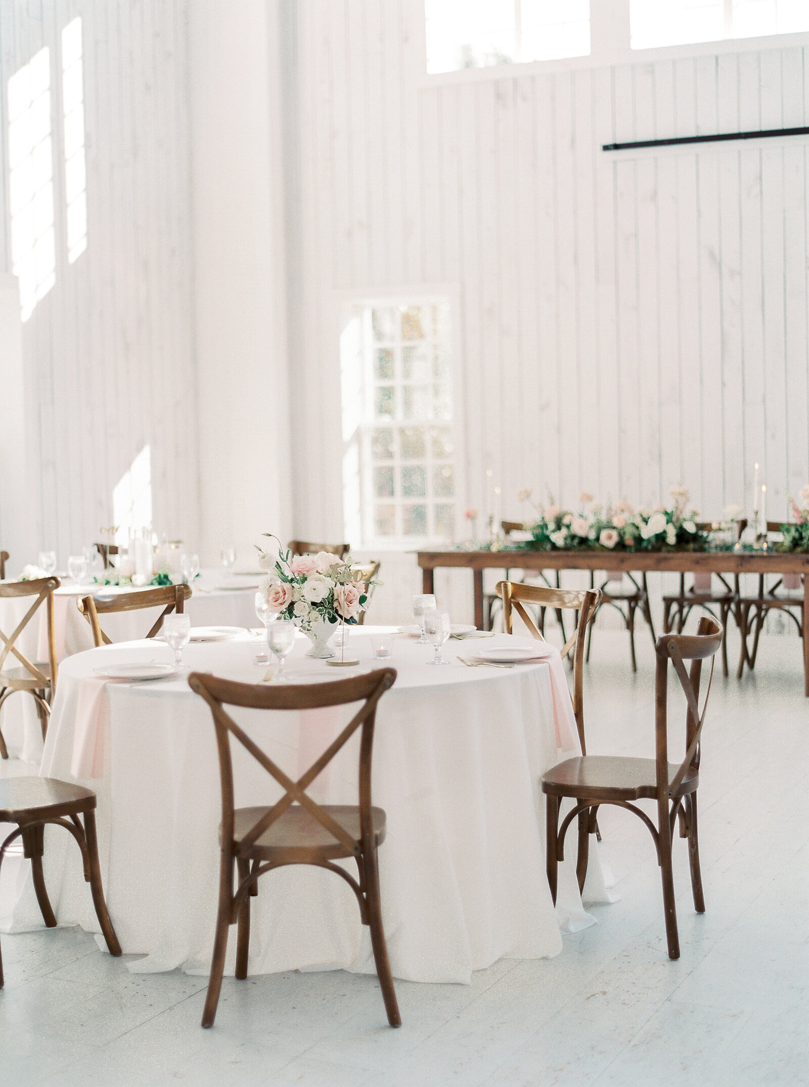 White Sparrow Barn_Lindsay and Scott_Madeline Trent Photography-0113