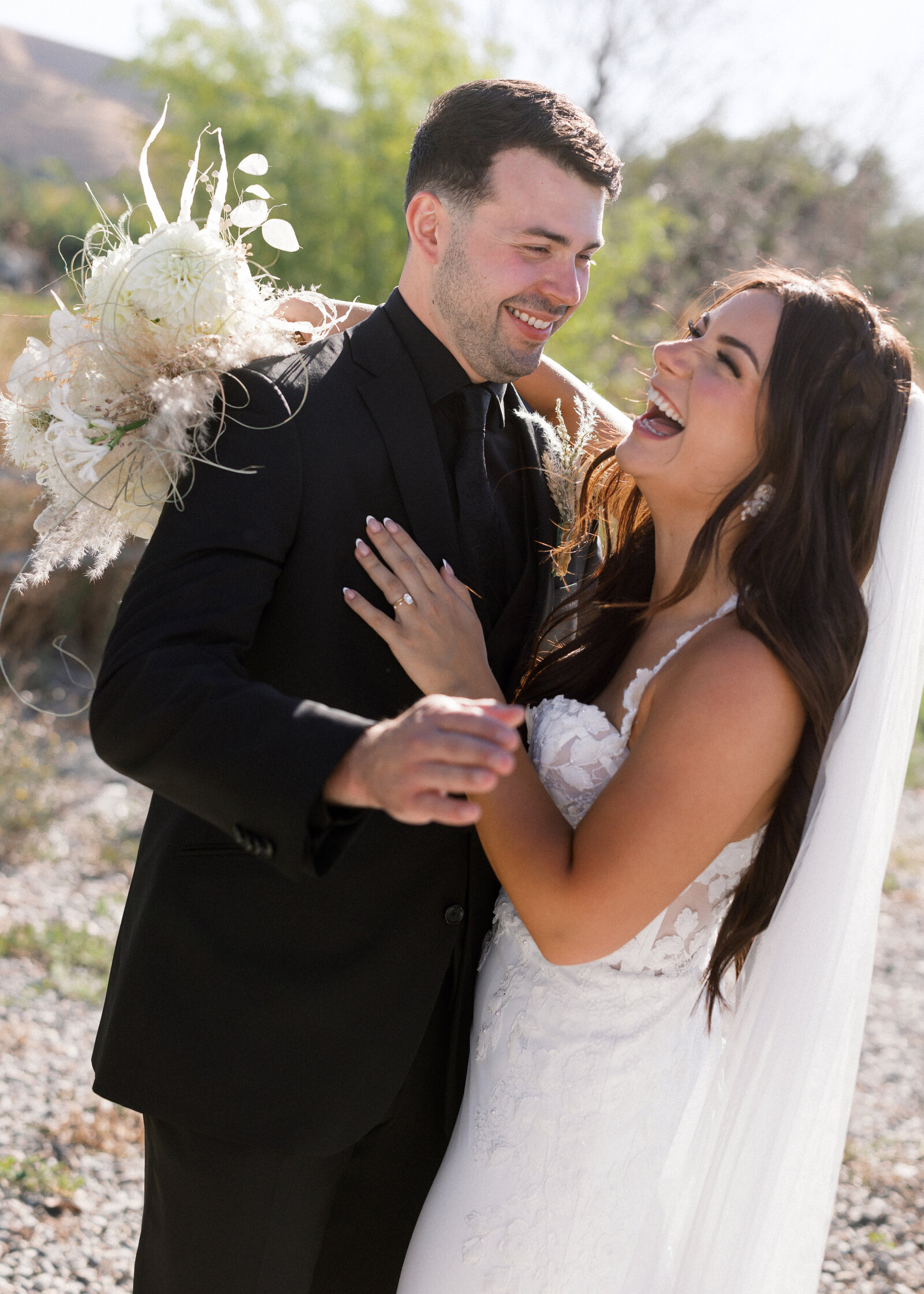 september-wedding-emmett-idaho-autumn-summer-black-tie-kayla-lucio-photo-castaneda-portraits-31