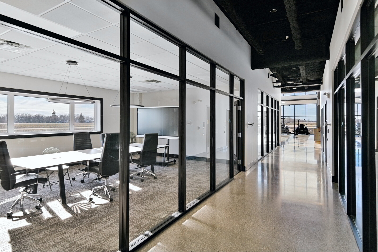 Yakta Building 27