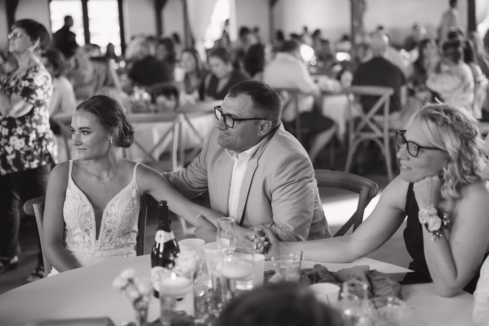 gracetrexelphoto_zegerswedding_sneaks-200