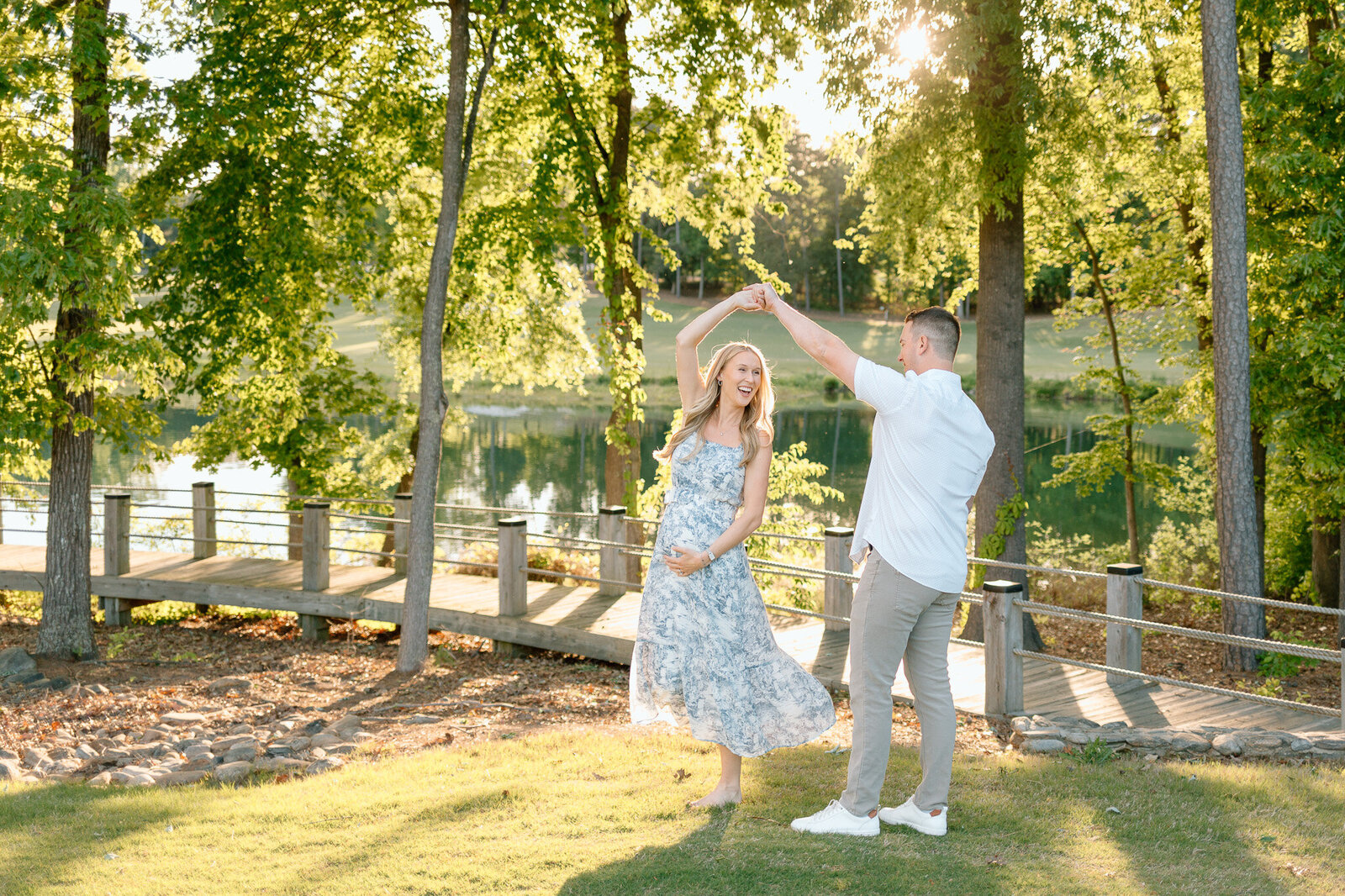 charlotte-golf-club-maternity-session-lake-norman (8)