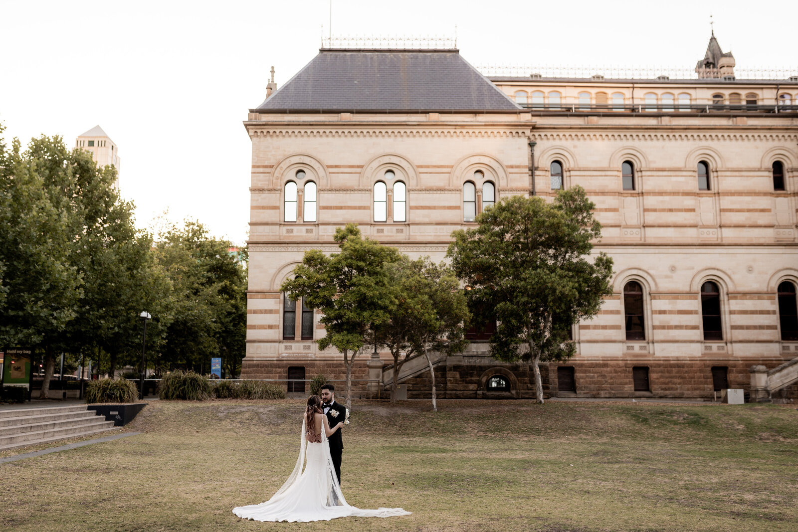 231118-Thy-Frankie-Rexvil-Photography-Adelaide-Wedding-Photographer-658