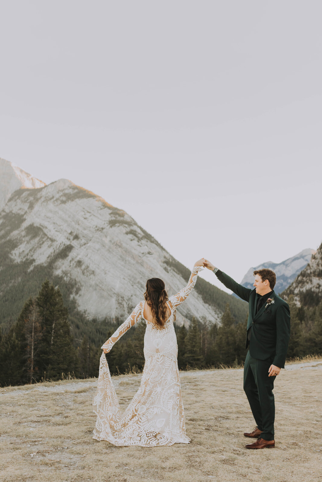 DANIELLE_CAM_SUNSET_TUNNEL_MOUNTAIN_CEREMONY_RMPCO.-8239_websize