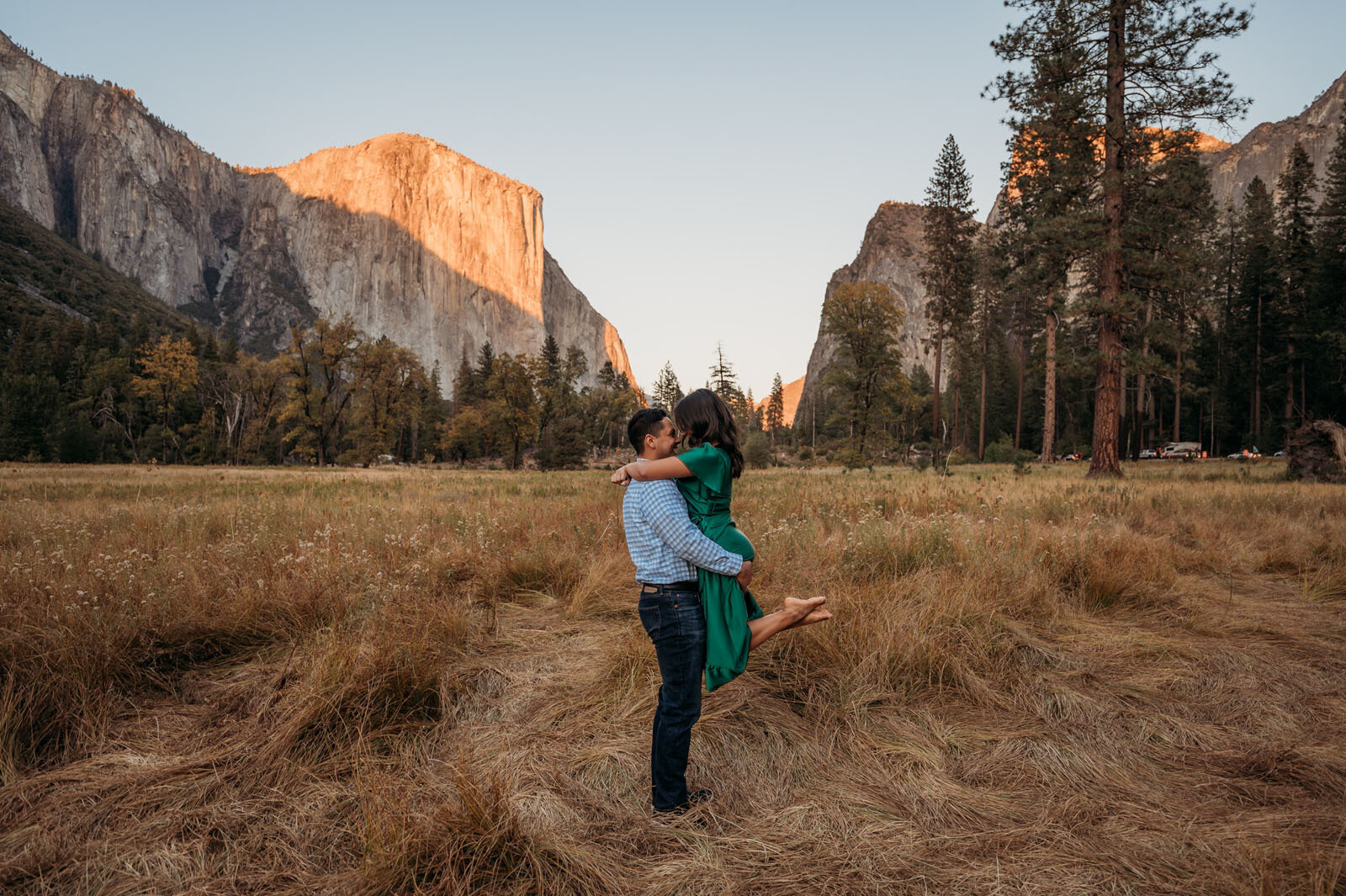 Couple in Yosemite captured by Emily Jenks