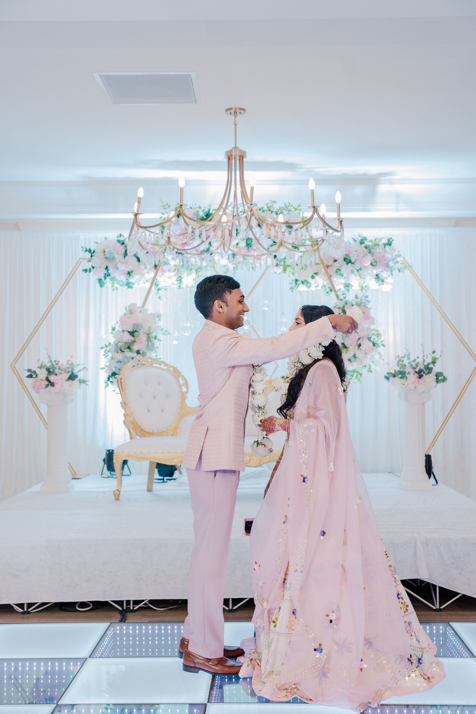 Candid-couple-engagement-ceremony-photography