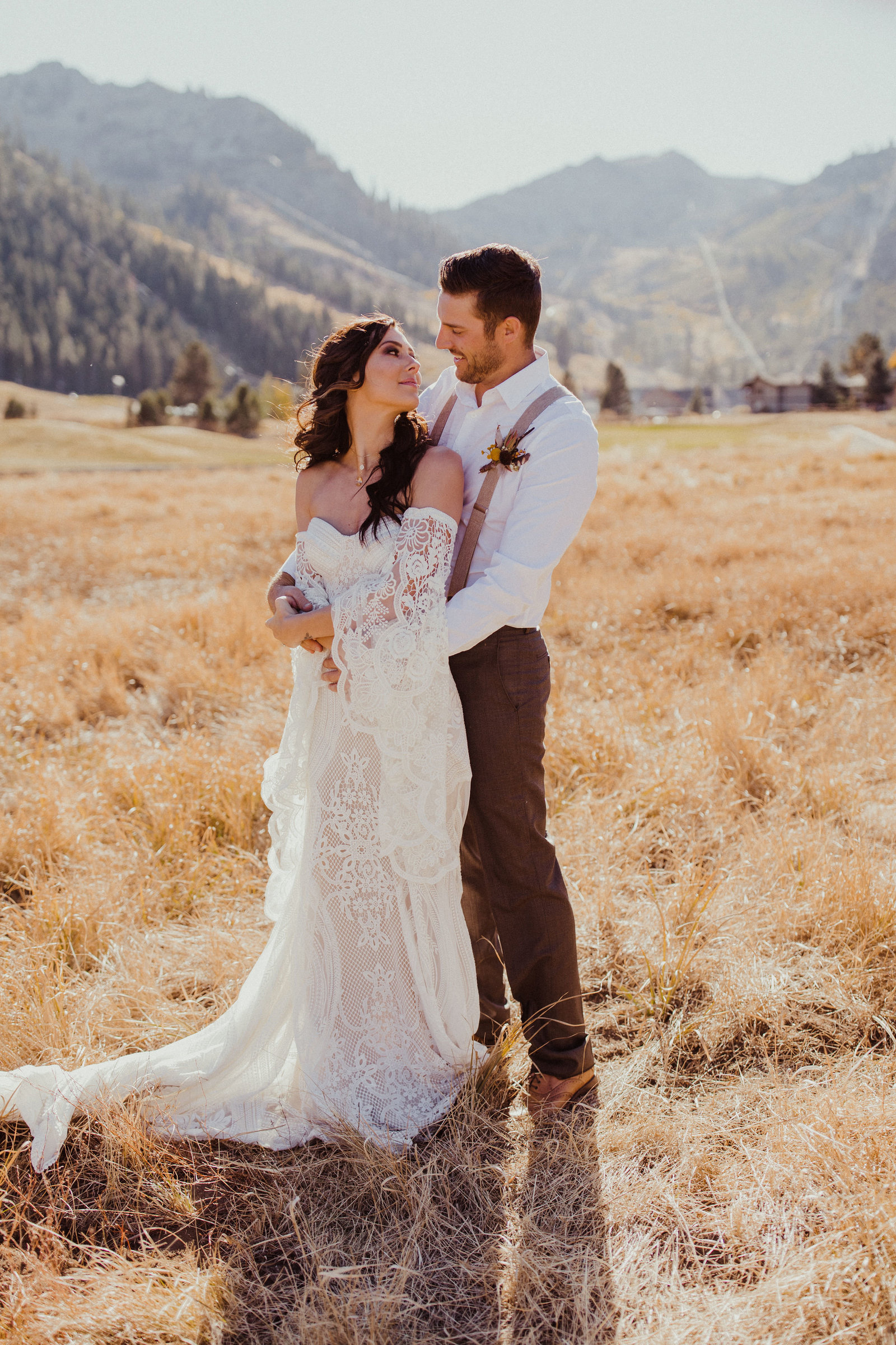 Becca Kufrin & Garrett Yrigoyen Wedding Styled Shoot