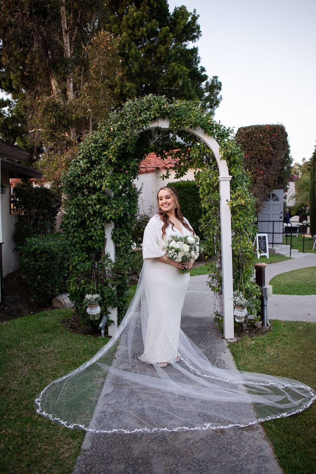 KatelynandJake_sWeddingAnaheimCAatTheGriffithHouse-LomonicoPhotography(75of115)