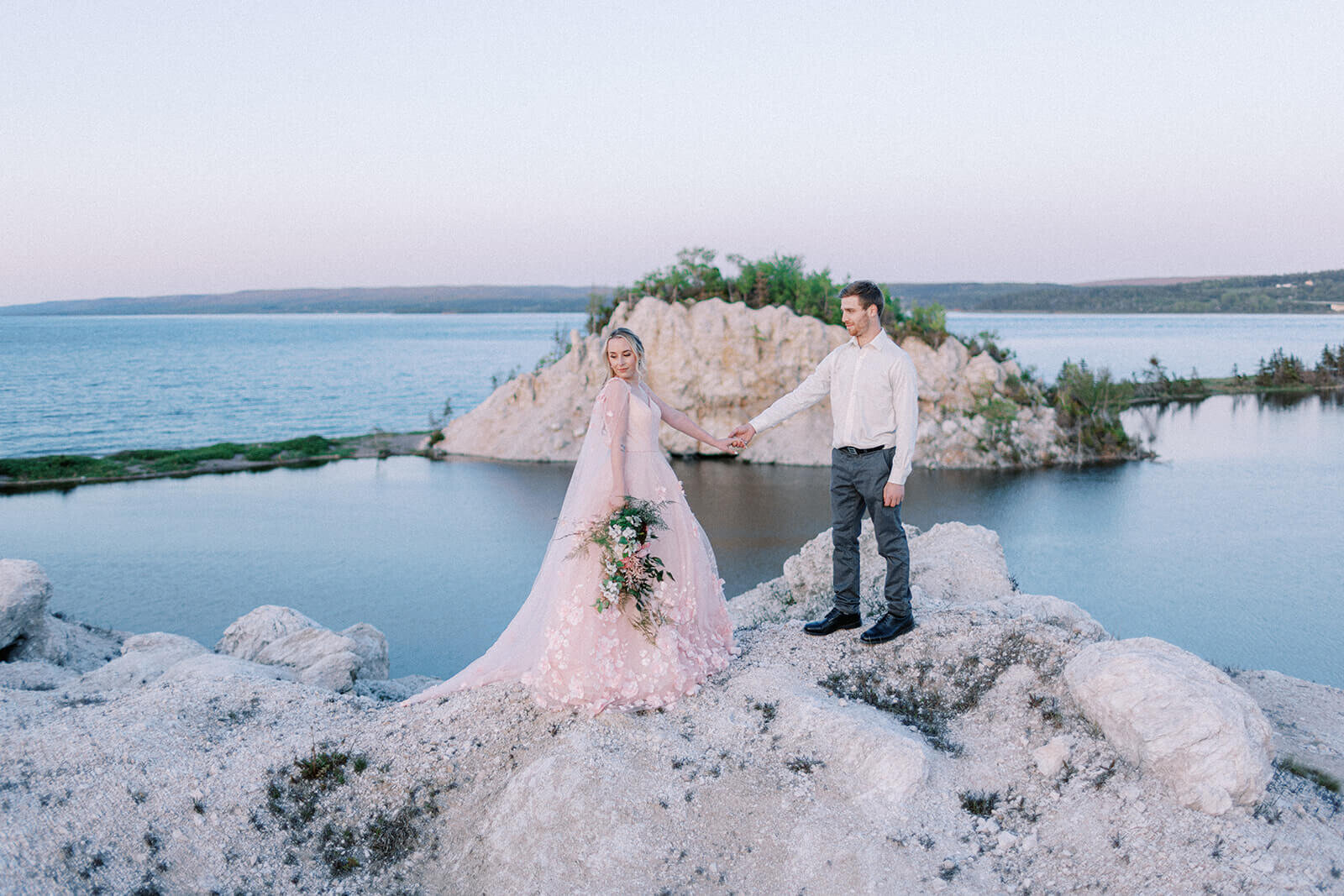 beautiful-views-of-water-and-bride-and-groom