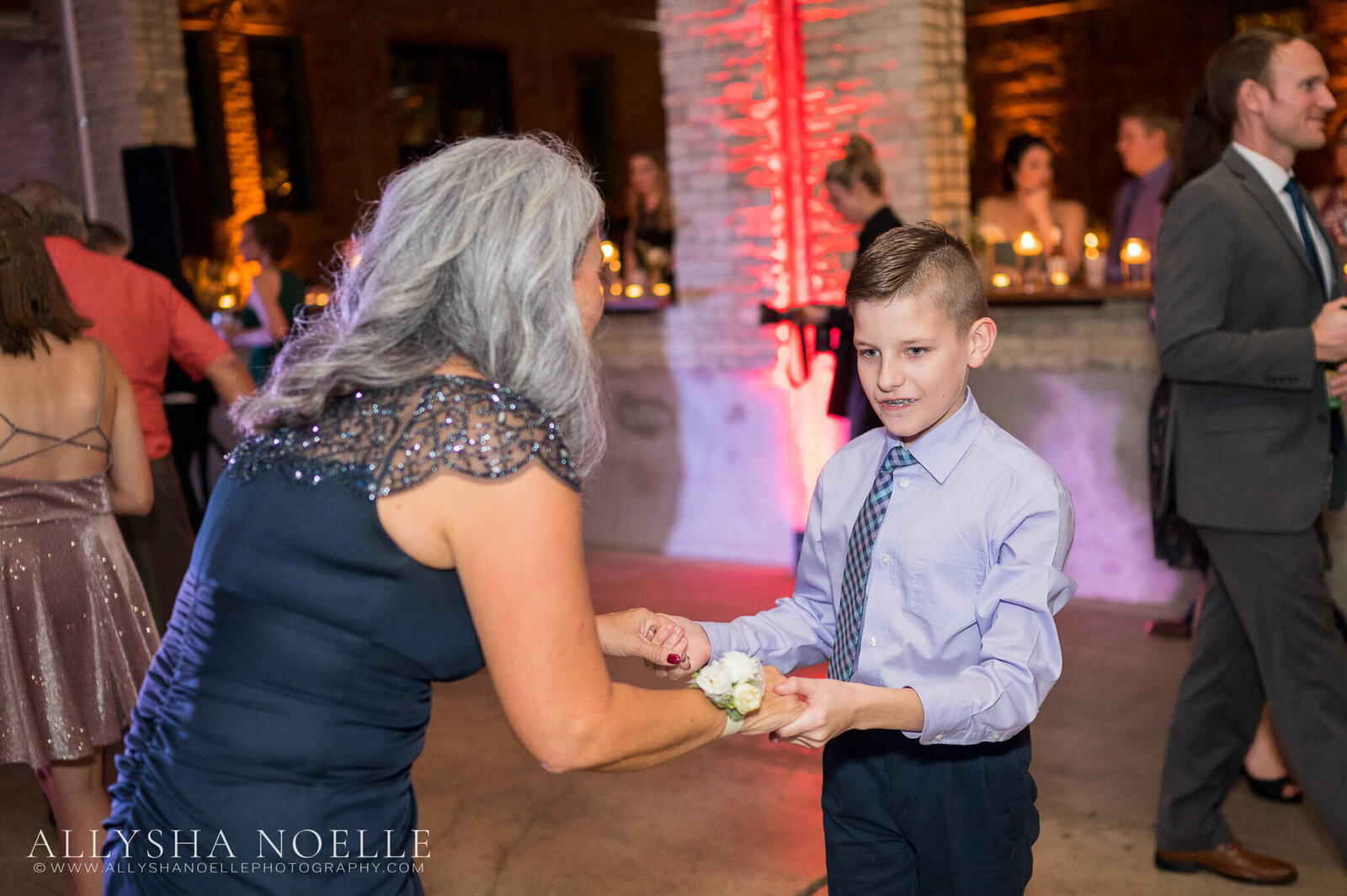 Wedding-at-The-Factory-on-Barclay-in-Milwaukee-1309