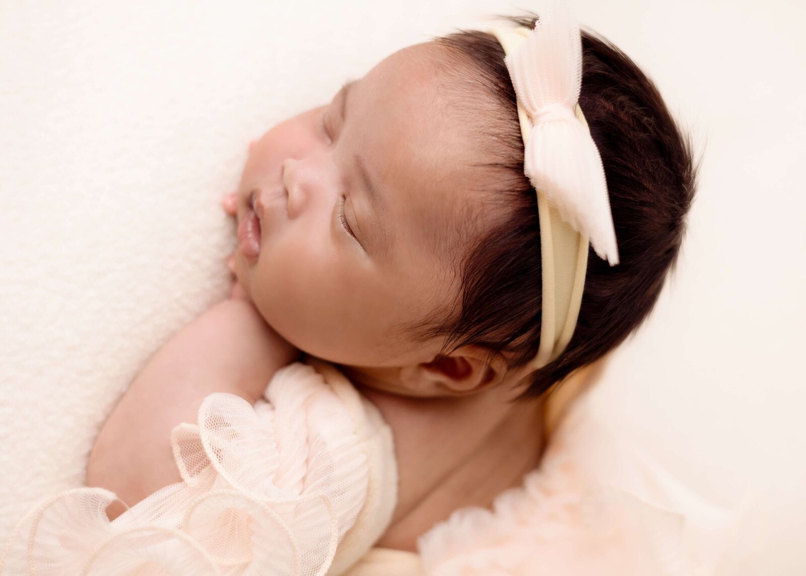 baby on posing bed2