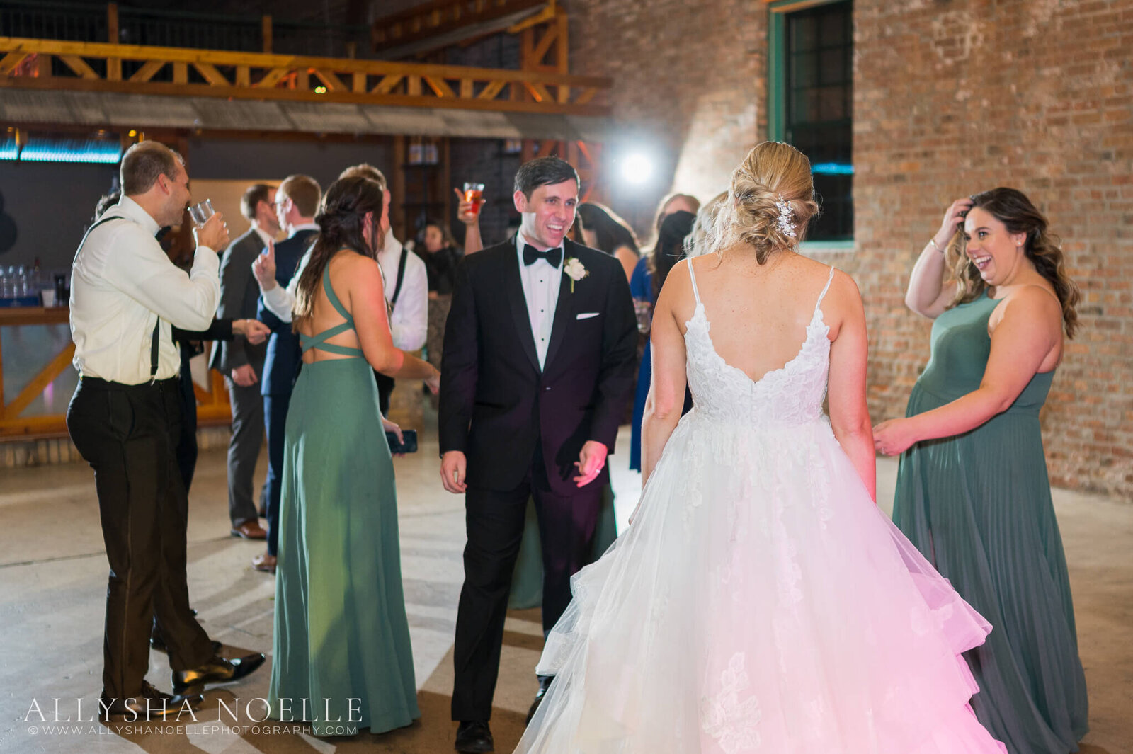 Wedding-at-The-Factory-on-Barclay-in-Milwaukee-1125