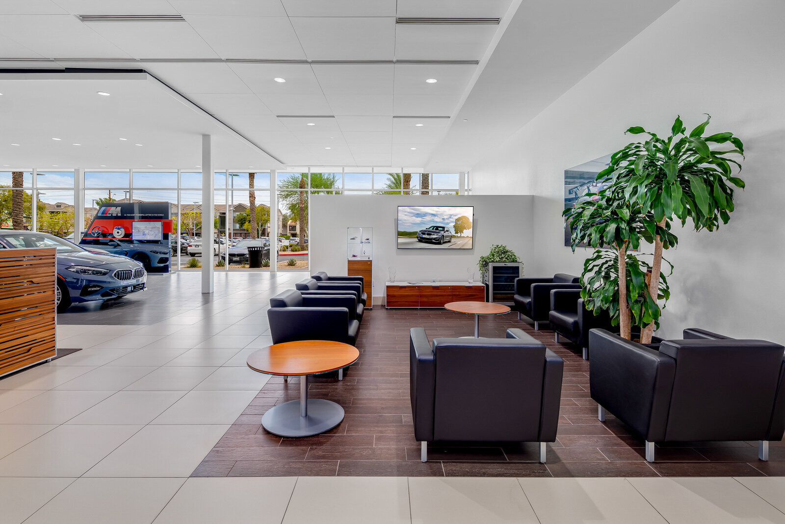 Car dealership photography4