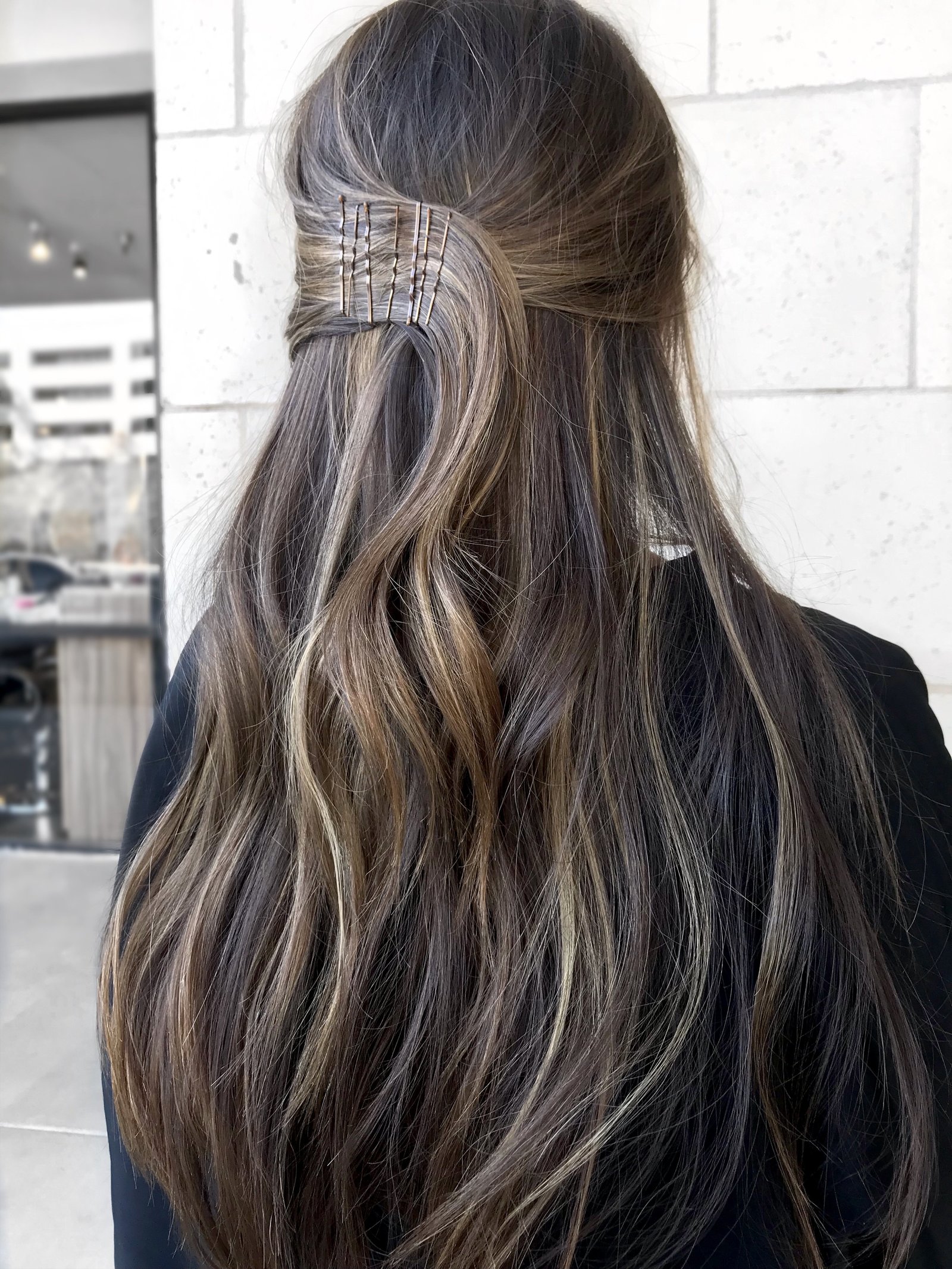 Facetune_04-12-2018-19-40-56