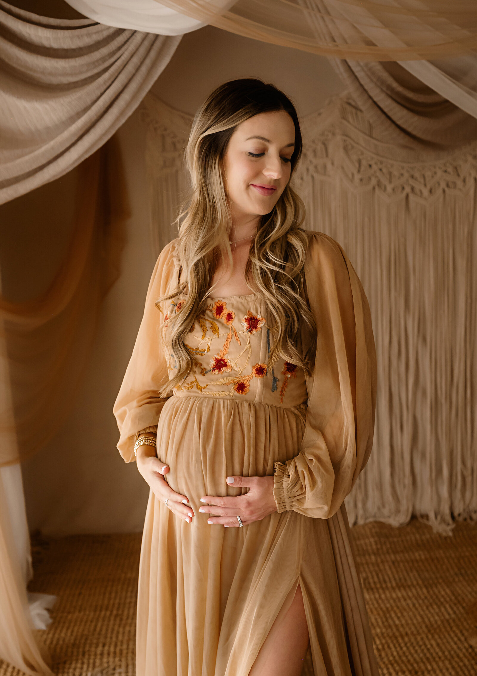 dalllas-fort-worth-texas-studio-maternity-session-paula-goforth-photography (25)