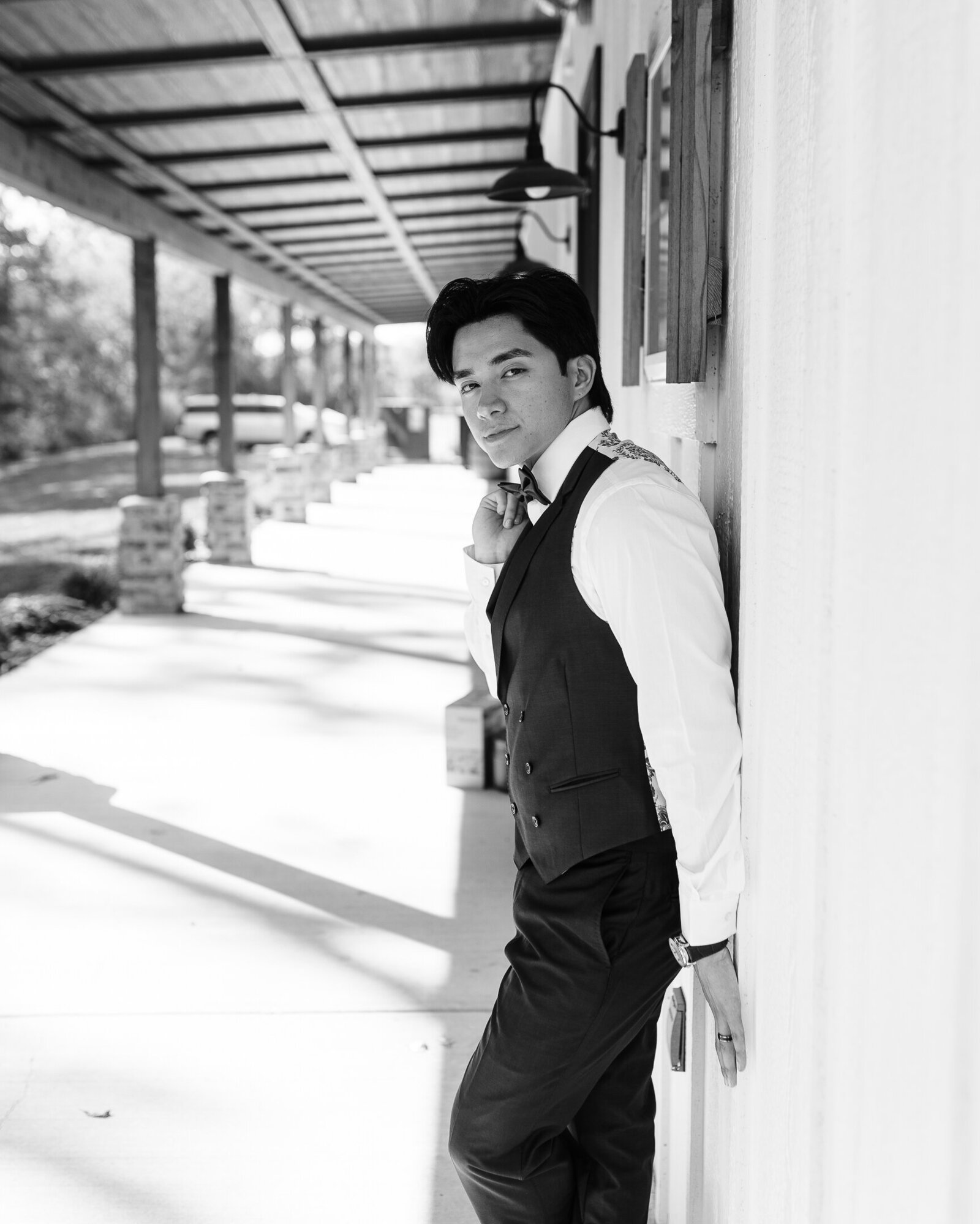 Saenz The Farmhouse KC Event Venue Wedding100