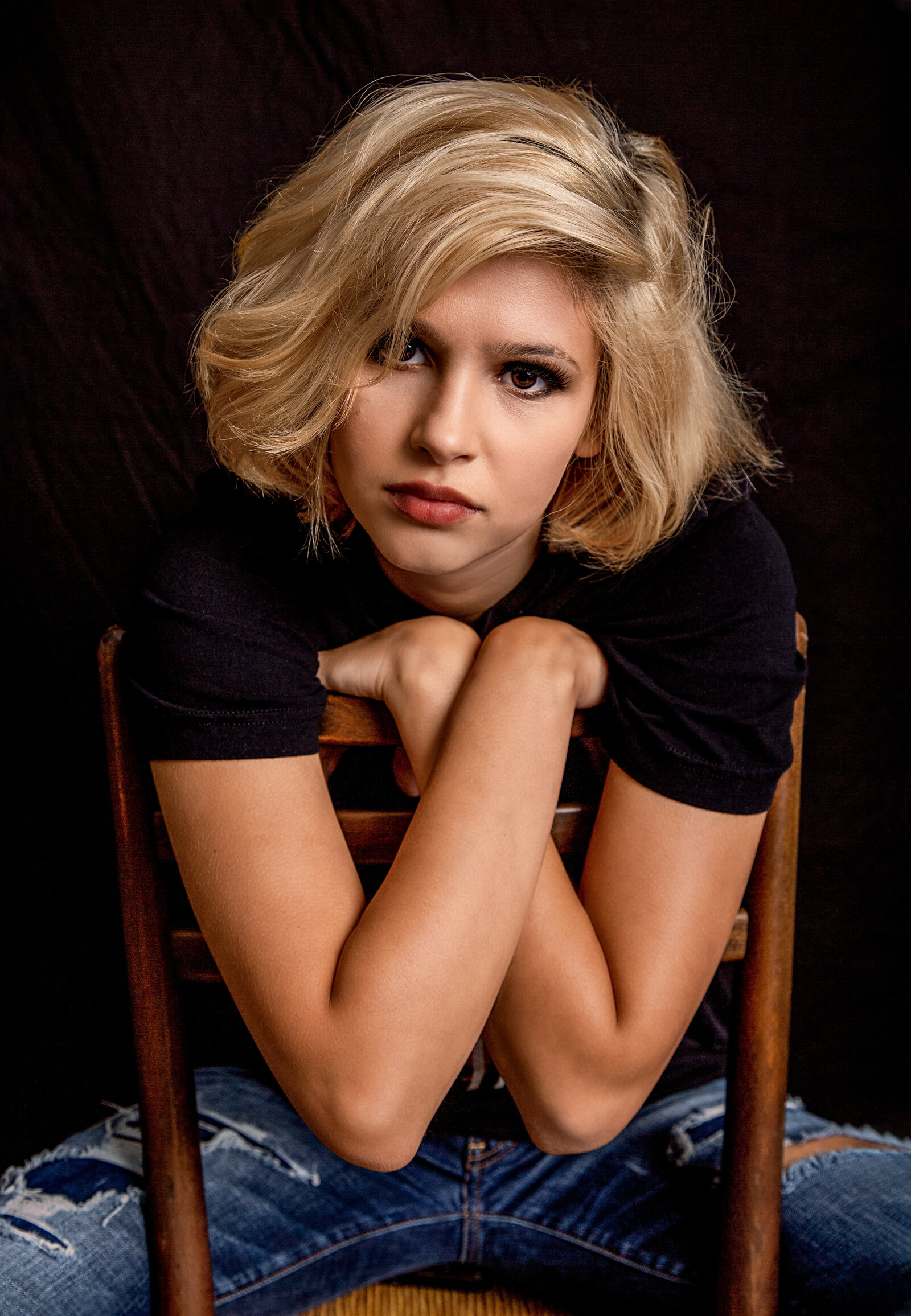 2020_08-Victoria Shoot Pt1 10330-Edit