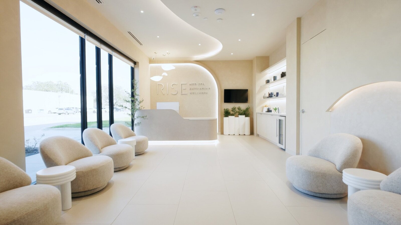Bright waiting lounge at the Body by Ravi practice