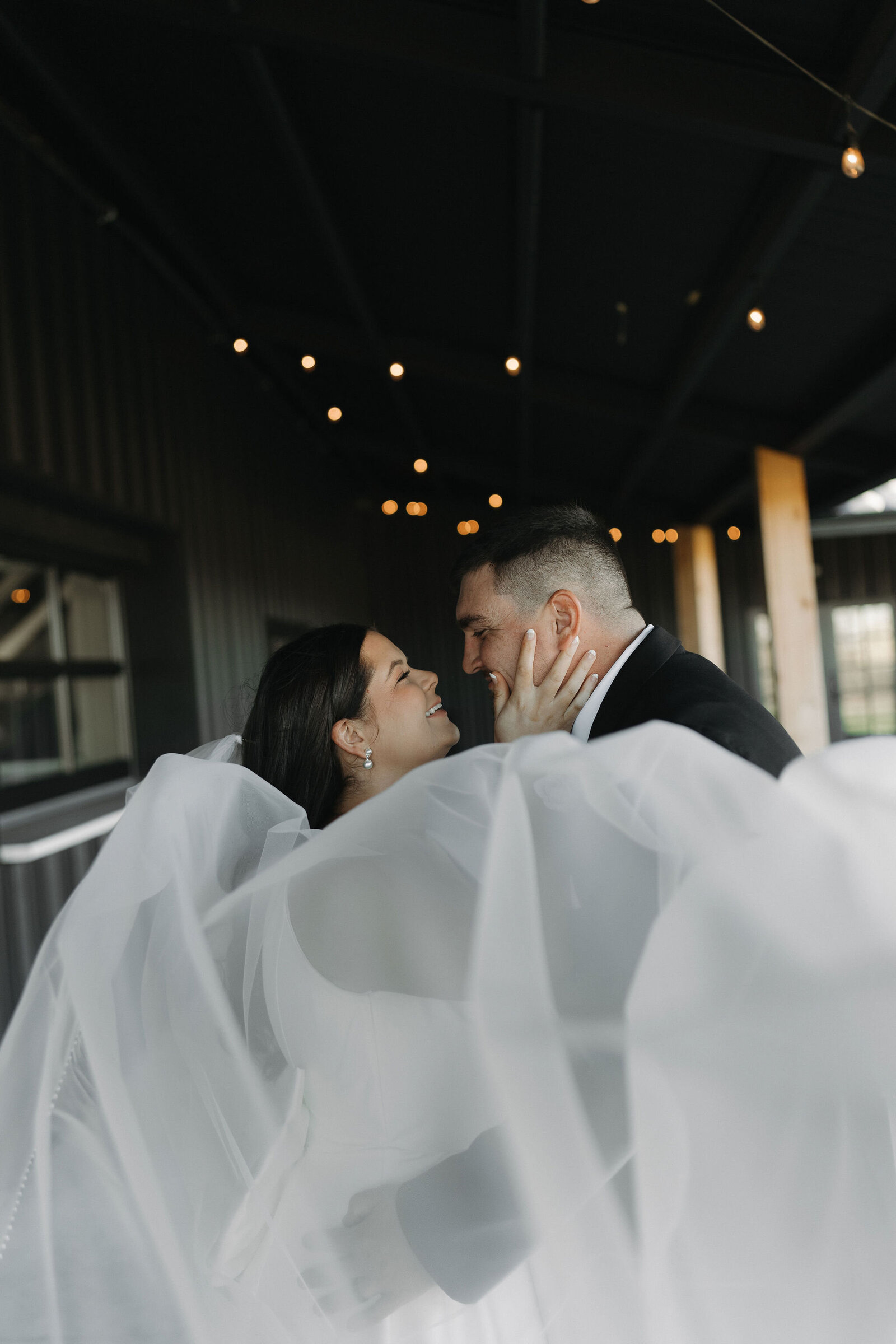 oak-hollow-venue-wichita-kansas-wedding-photographer-shelby-laine-51