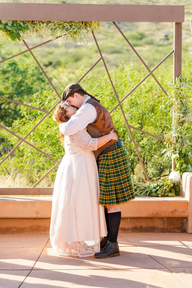 Kartchner-Caverns-Wedding-Old-Door-Shop-Reception-Christy-Hunter-Photography_026