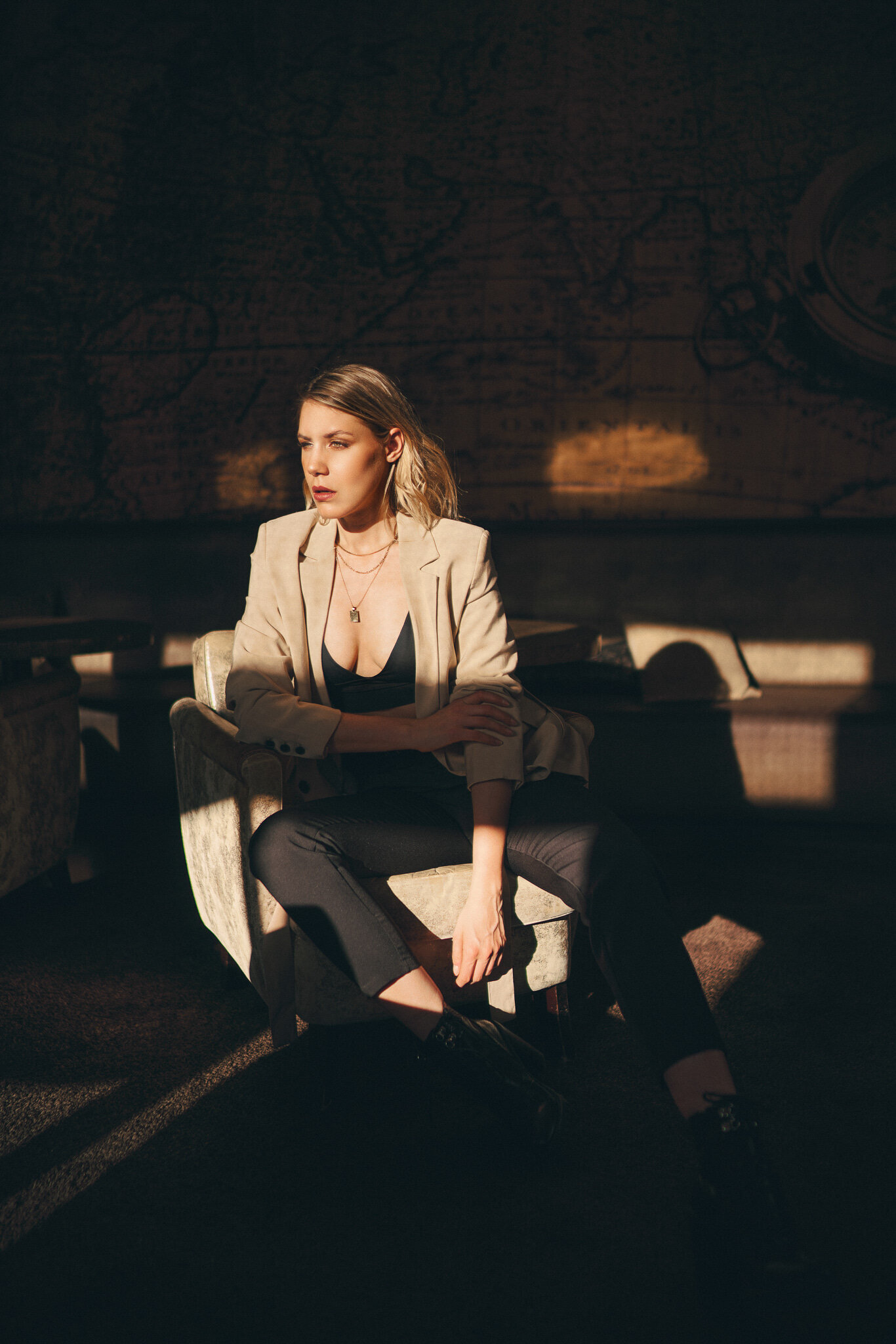 Sarah Schöb_Makeup_Artist_Schweiz_Styling_Ostschweiz_Hochzeitsmakeup_Hochzeitsfrisur_Mobile_Visagistin_modernes_Styling54_2048px