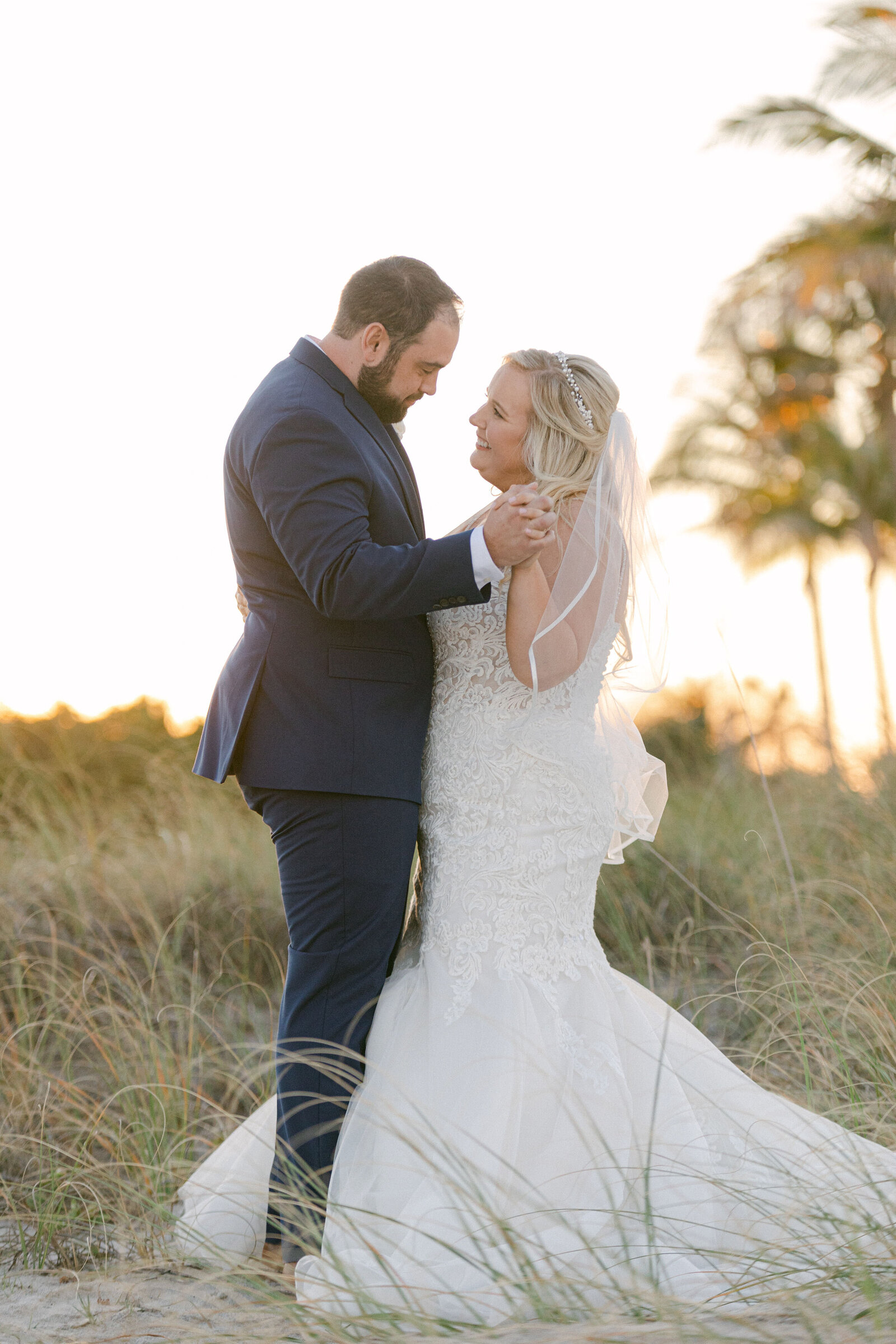 Dreamday Destinations-bride-groom-sunset