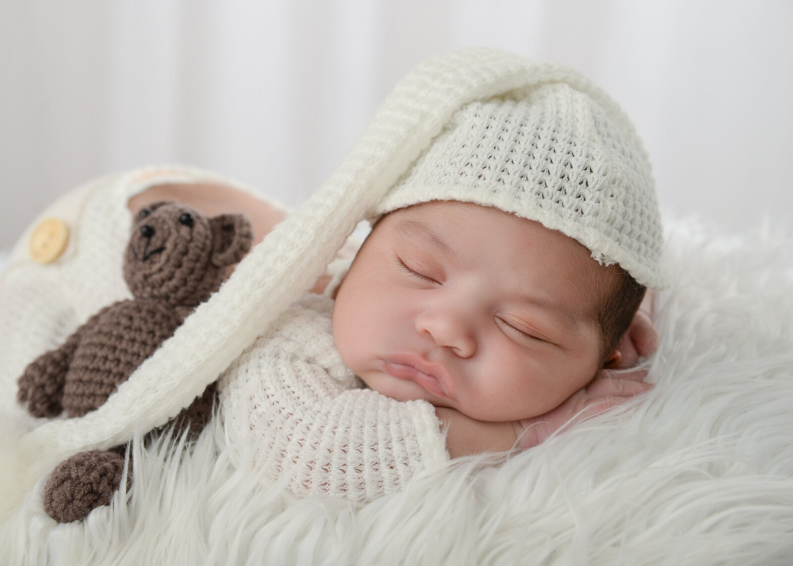 newborn studio portrait studio-120