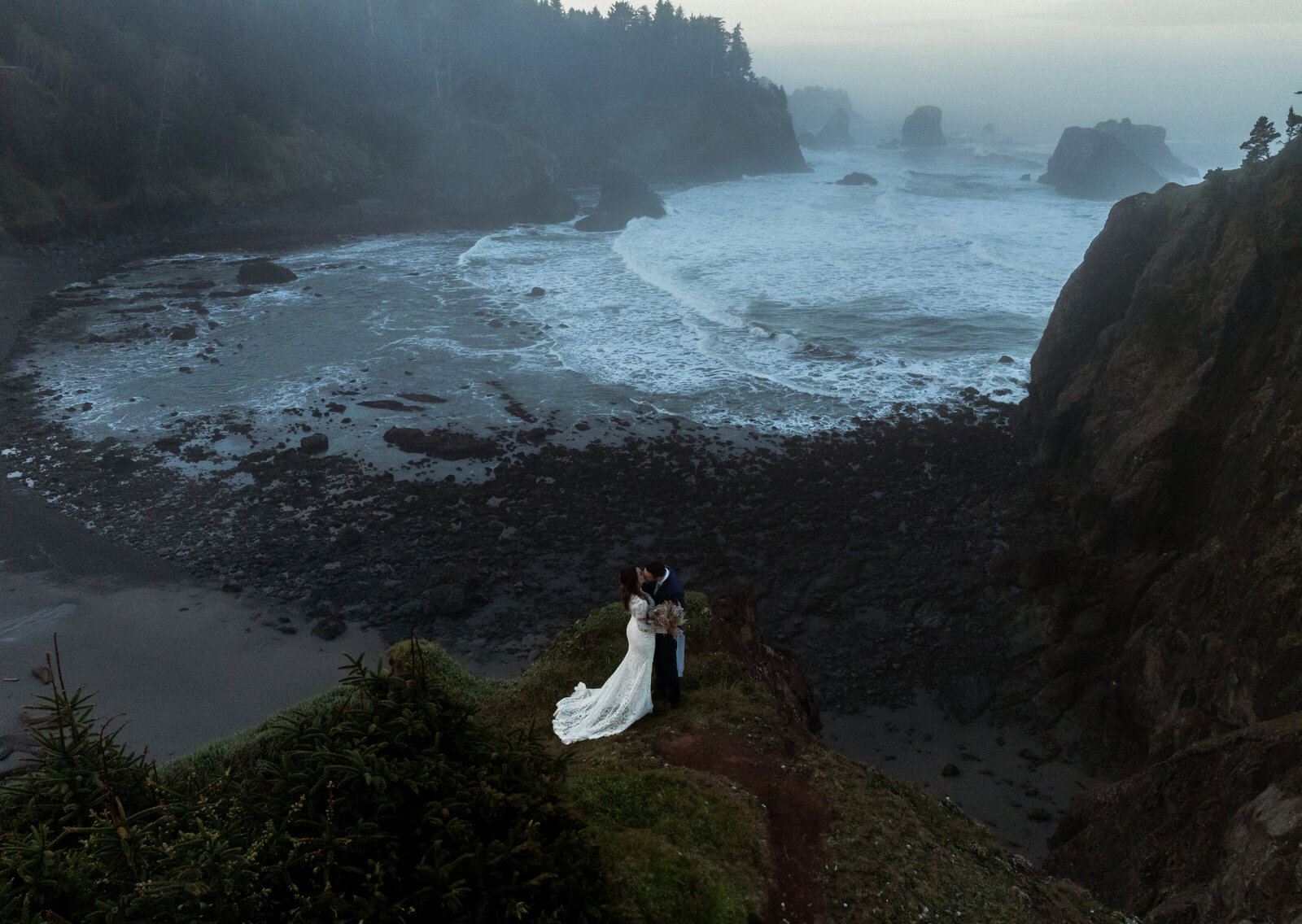 Oregon Coast Elopement Photography by Kollar – Arizona’s Premier Elopement Photographer