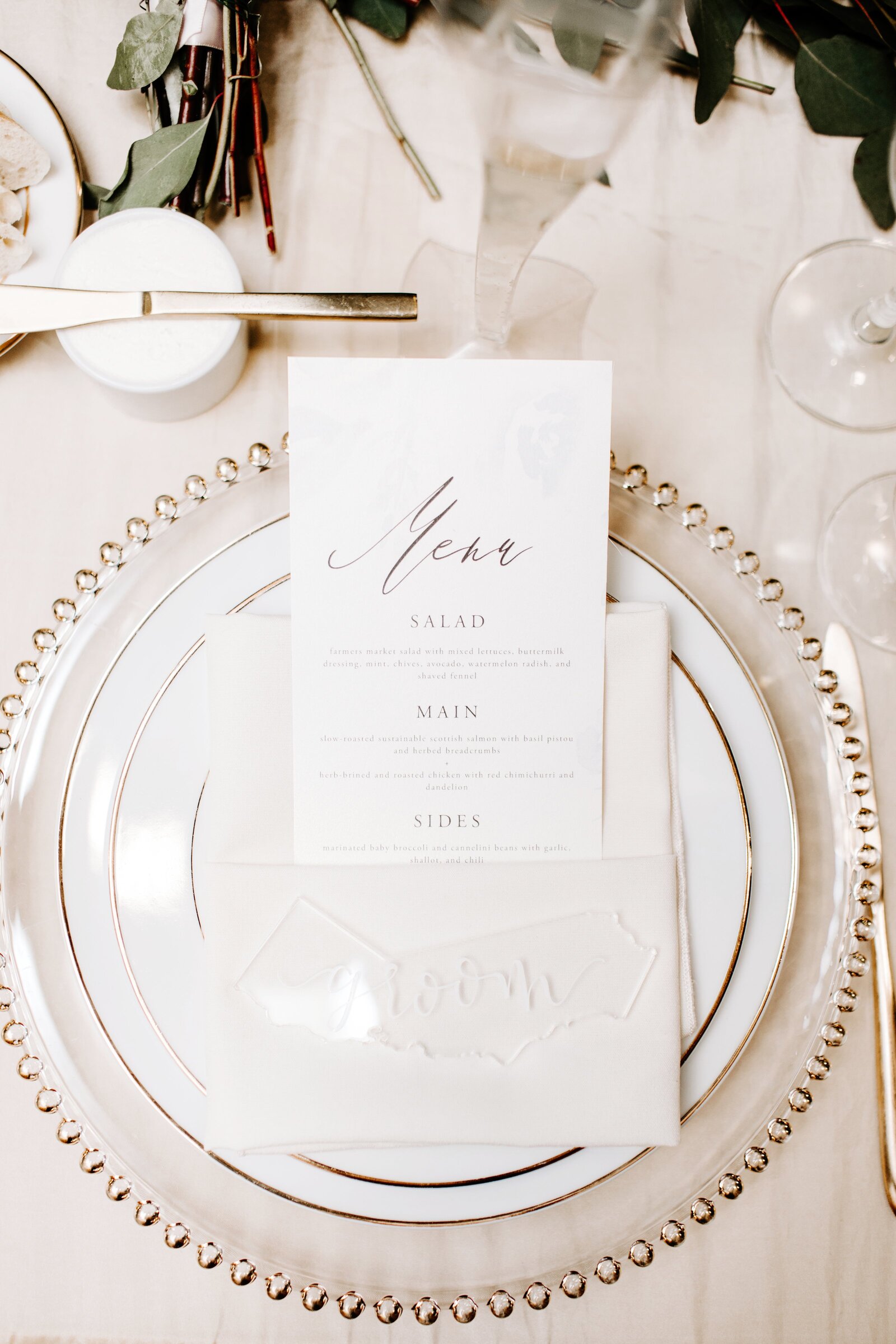 White-Gold-Wedding-Placesettings