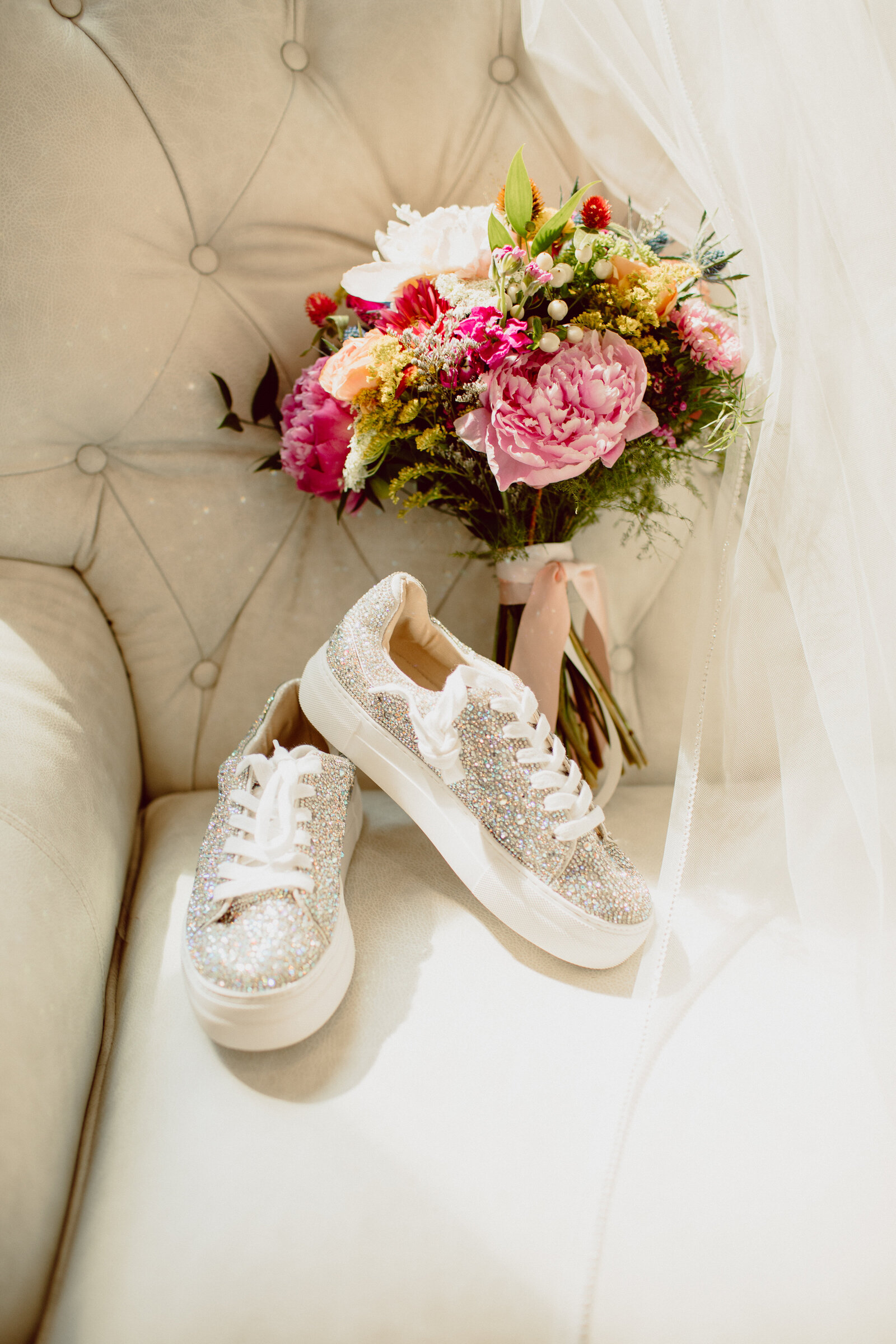 LipantexasweddingdiamondarancheventsKourtneyandjoshtweddingelopementhoneywildphotography-9