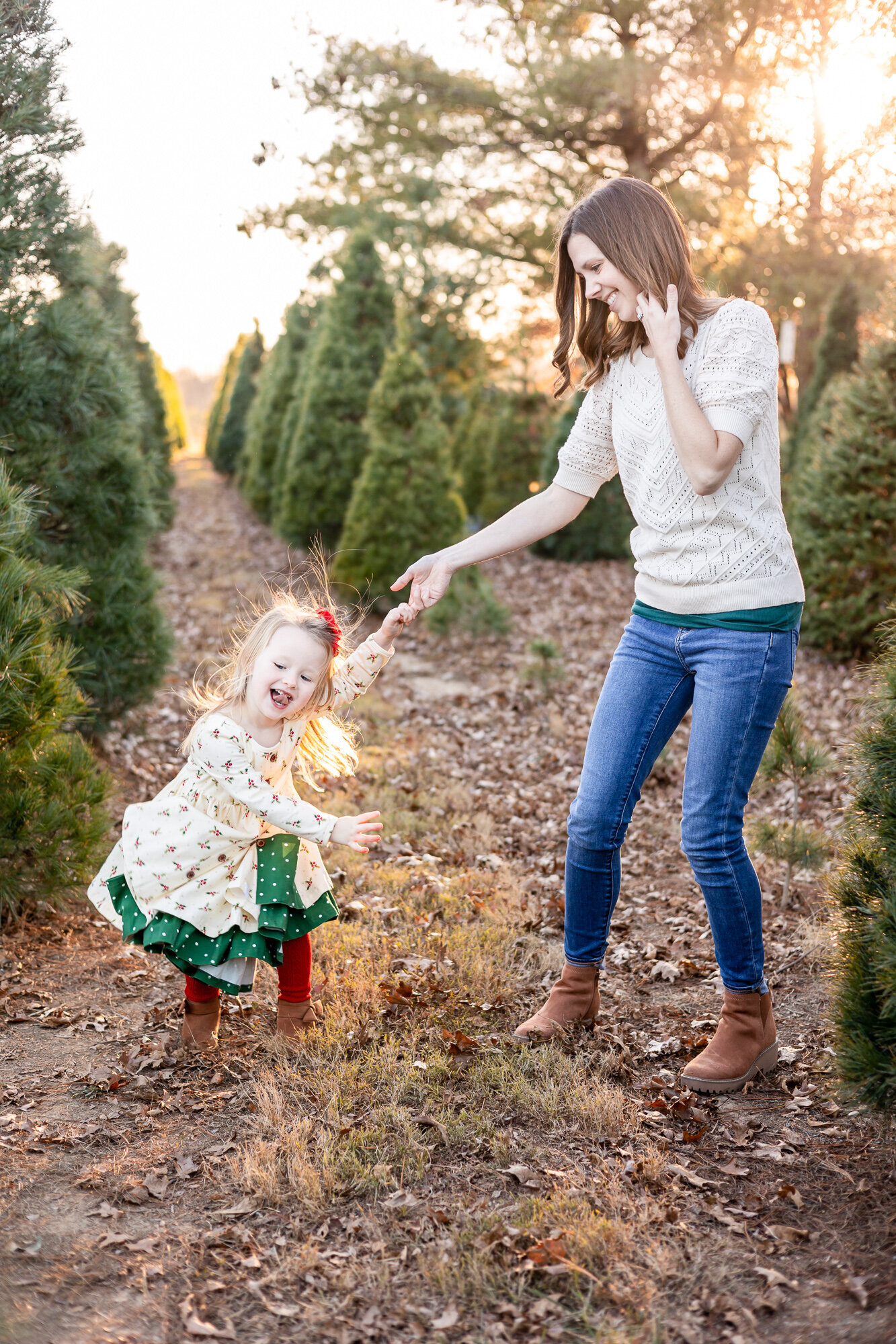 Outdoor-family-lifestyle-photography-session-Lexington-KY-photographer-golden-hour-tree-farm-sessions-2