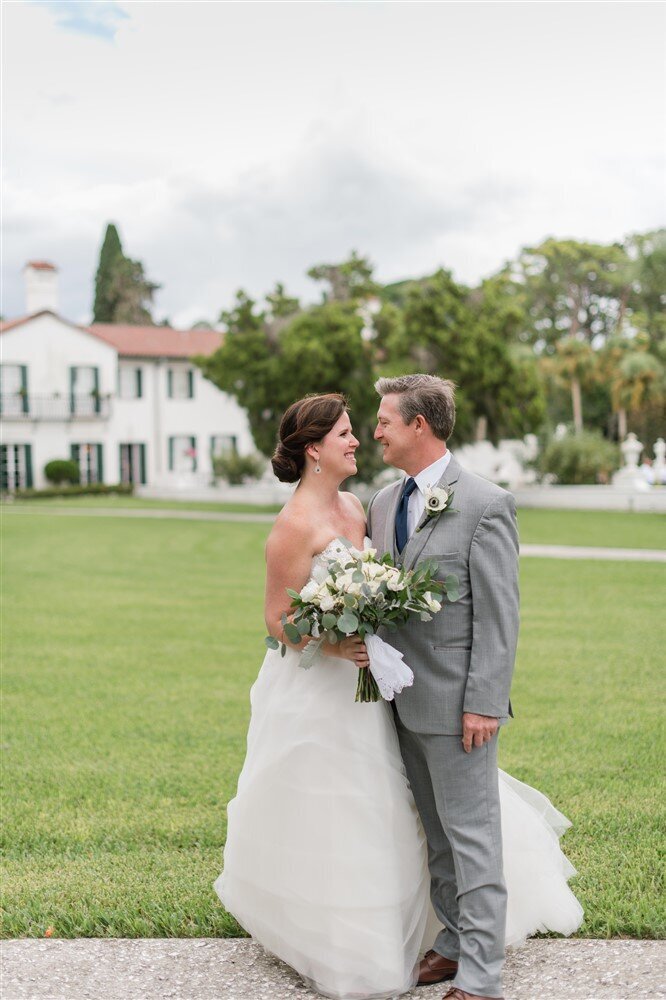 Bride and groom portrait at the Jekyll Island Club