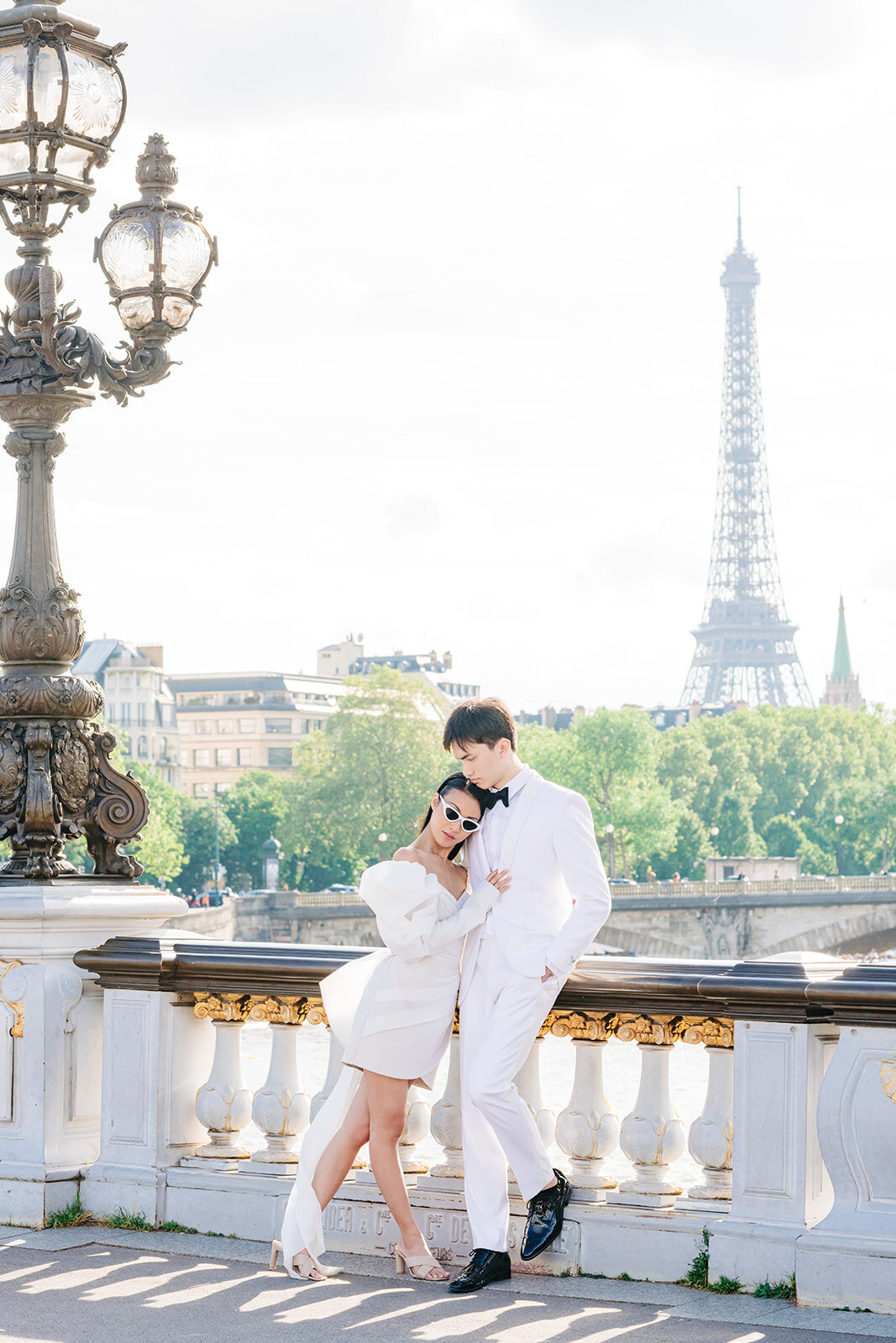 Morgane Ball editorial fine art wedding Photographer Paris eiffel tower and parisian bridge