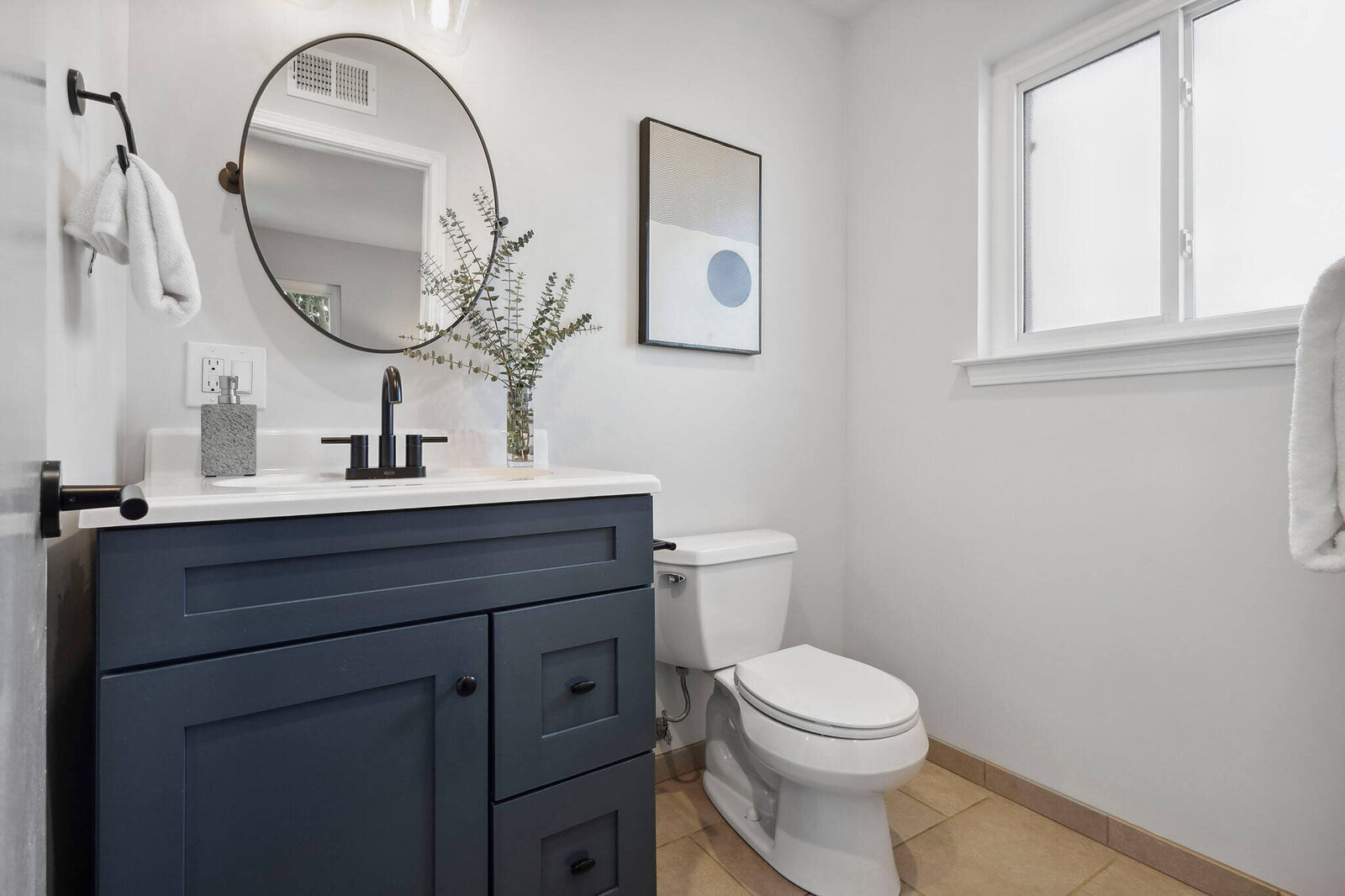 20_remodeled-modern-bathroom--top-real-estate-agent-michael-jimenez-realtor-pacifica