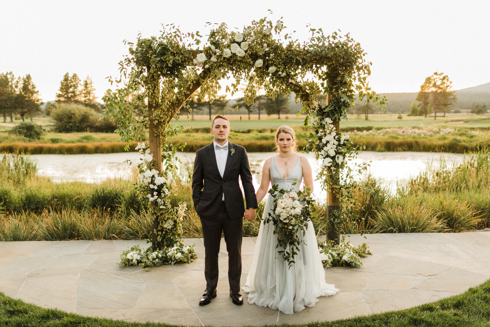 bride-groom-sunriver-resort-oregon-002