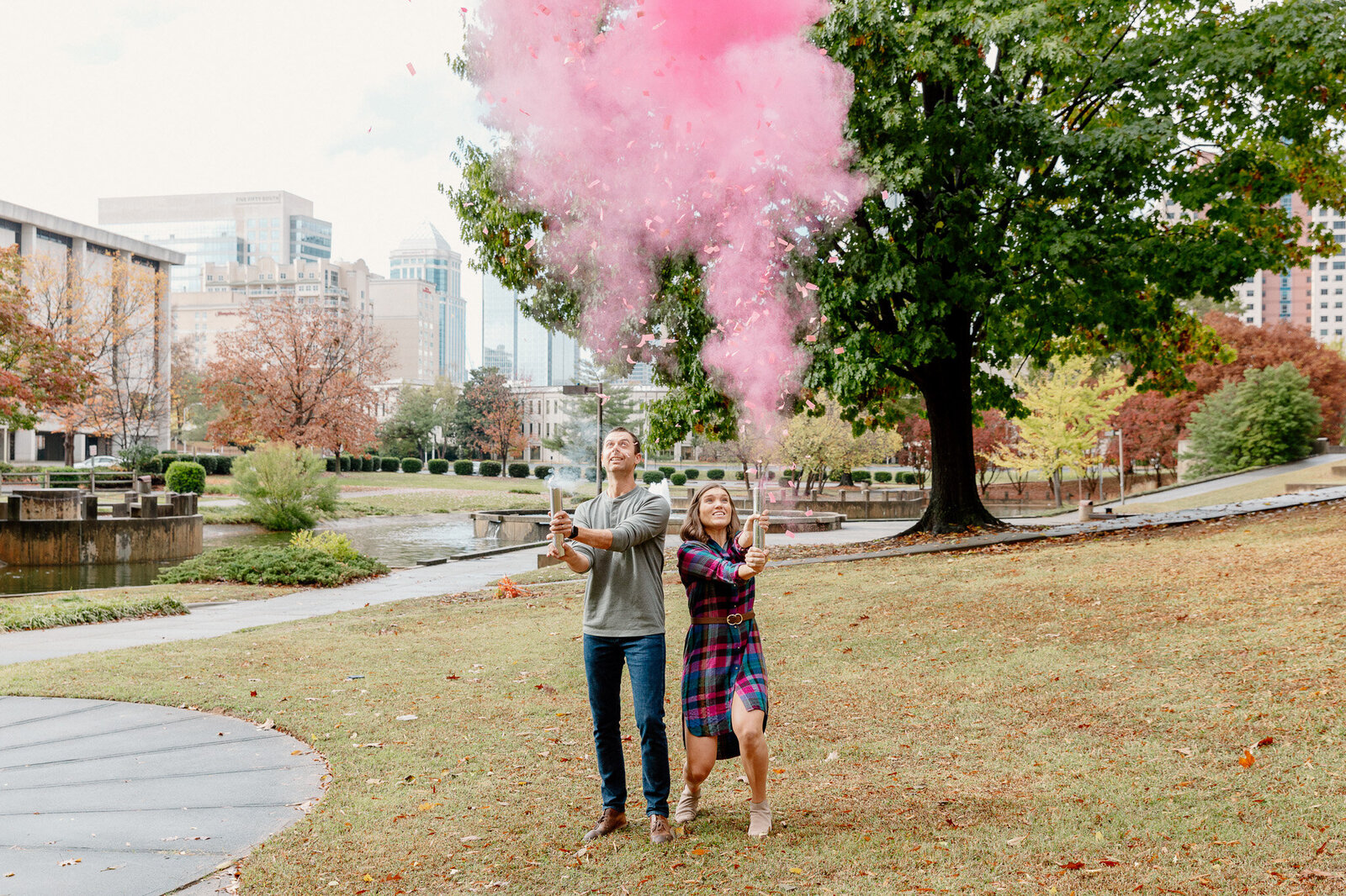 uptown-charlotte-marshall-park-gender-reveal-photoshoot (1)