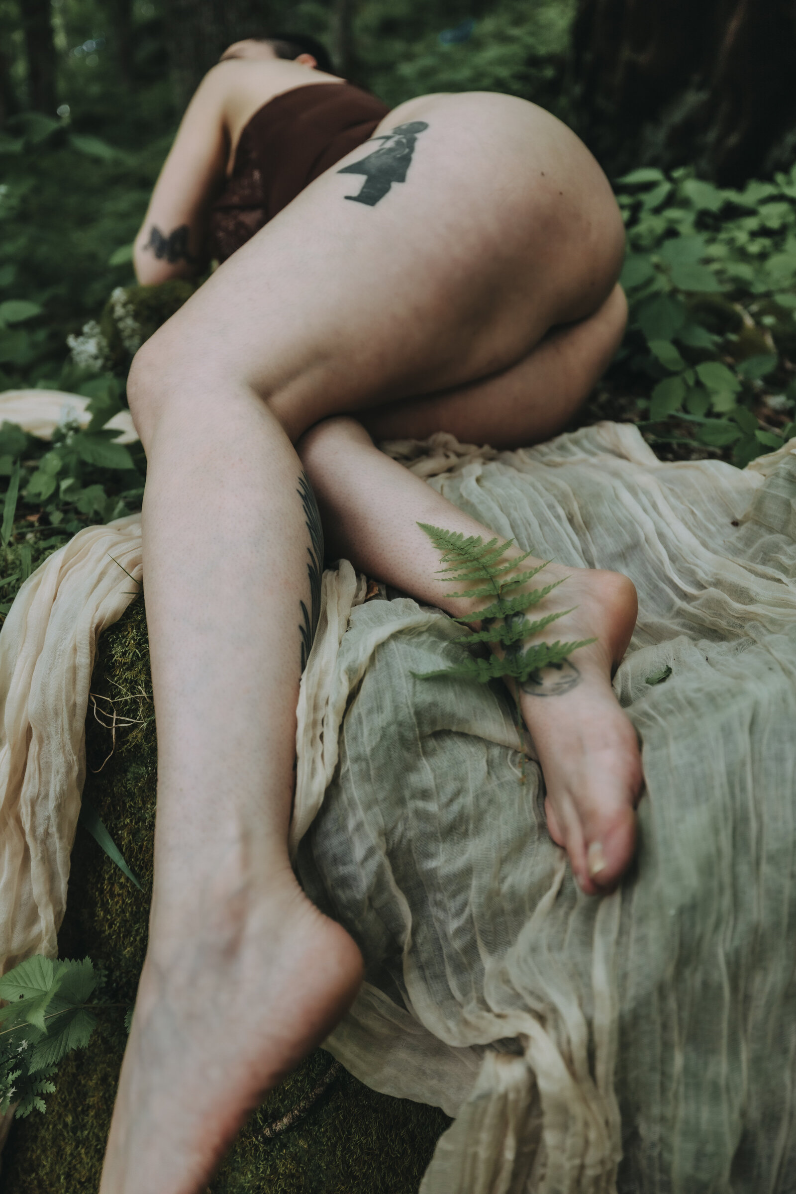 outdoor-fern-boudoir-14